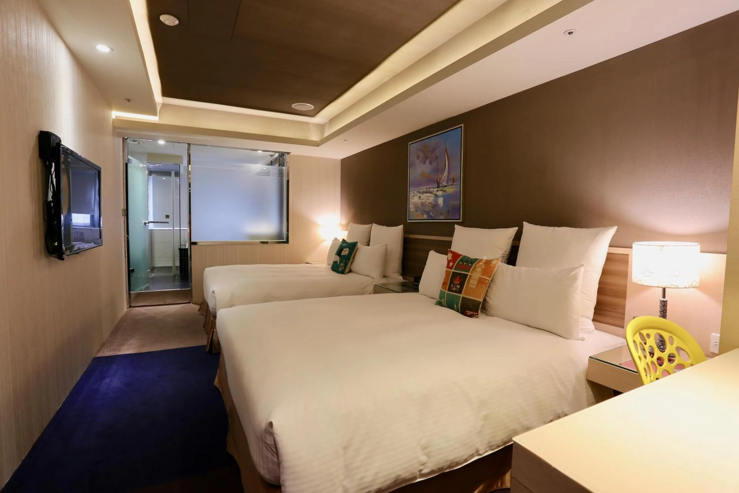 Bedroom, Bed in V-one Vogue Hotel