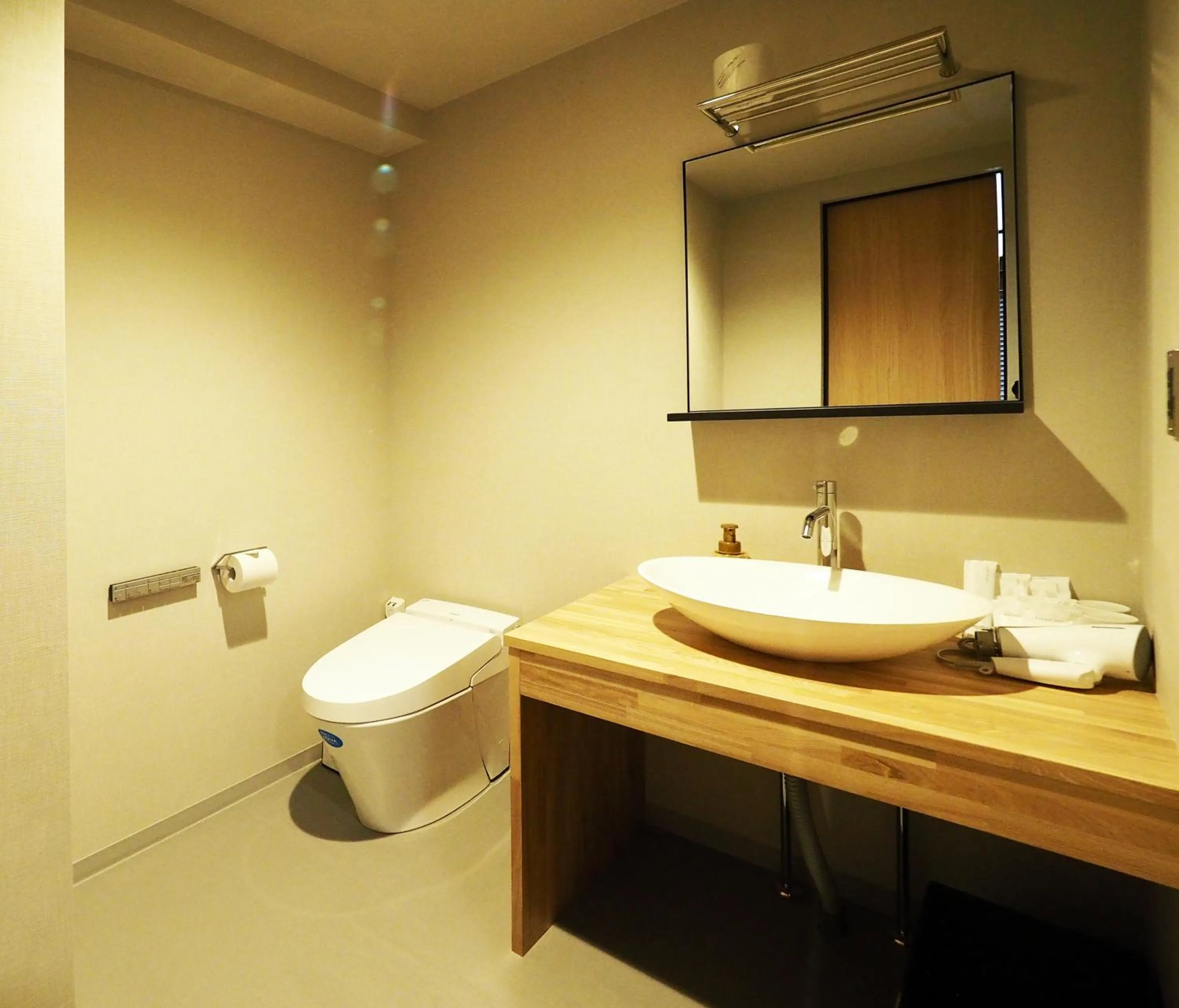 Toilet in Yumoto Station Hotel MIRAHAKONE