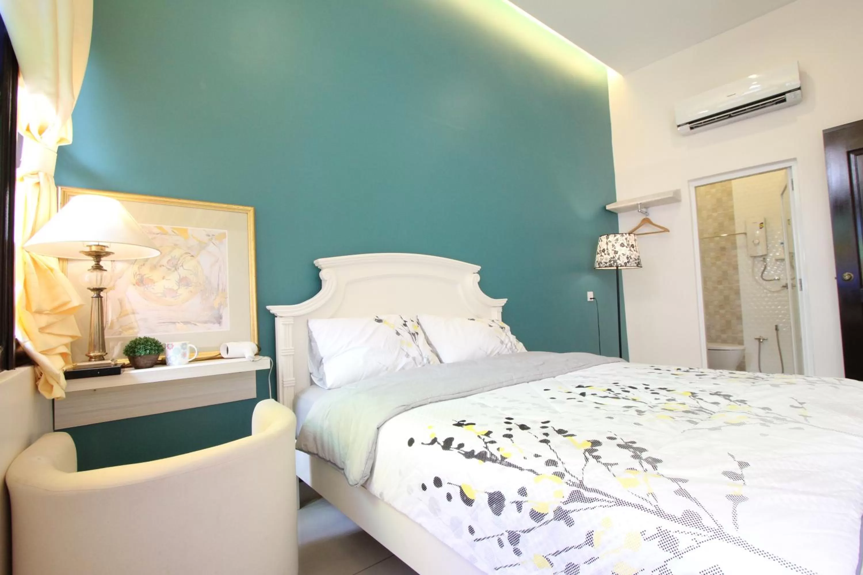 Bed in The Egerton Melaka