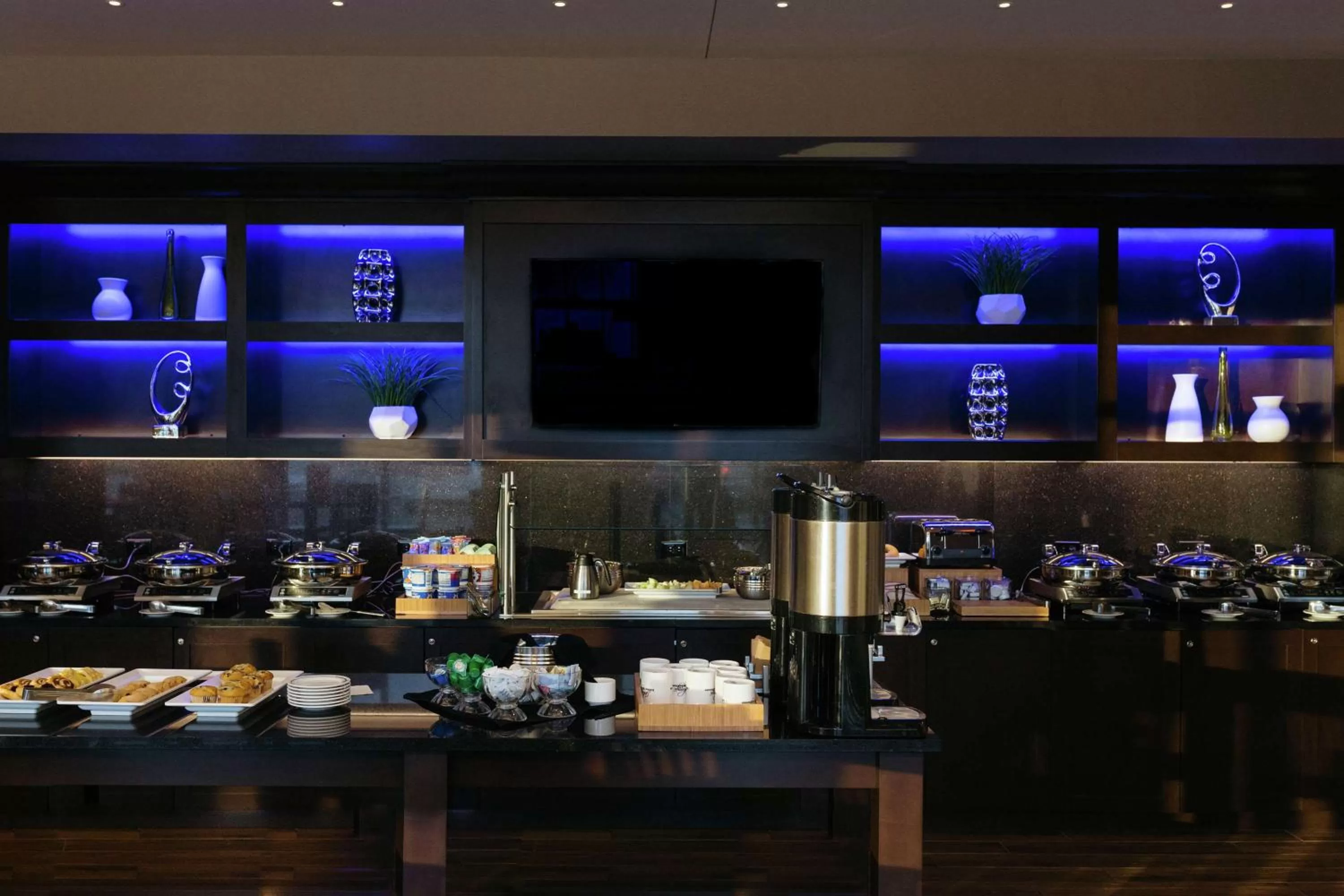 Restaurant/places to eat in Hilton Garden Inn Madison Sun Prairie