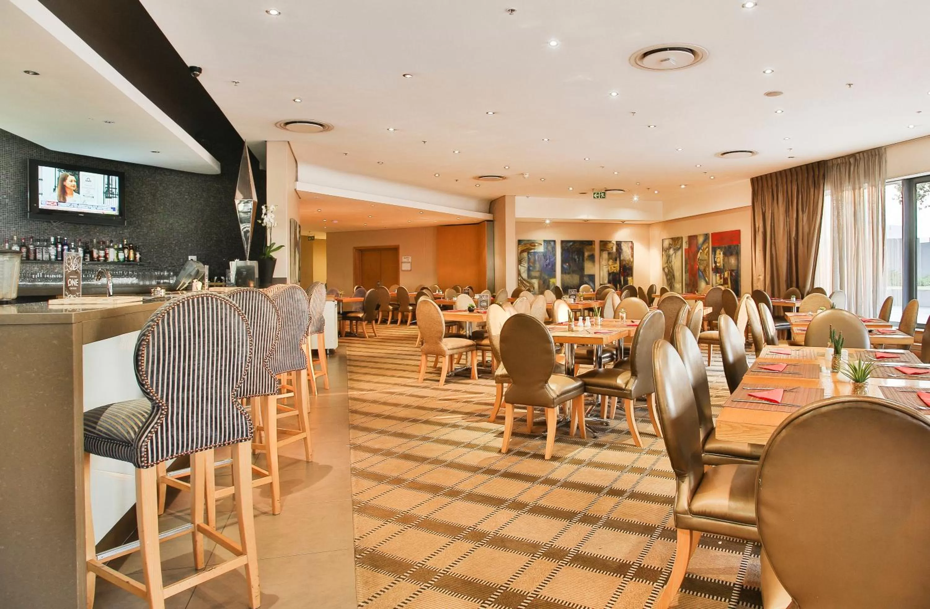 Restaurant/places to eat in RH Hotel & Apartments - Pretoria