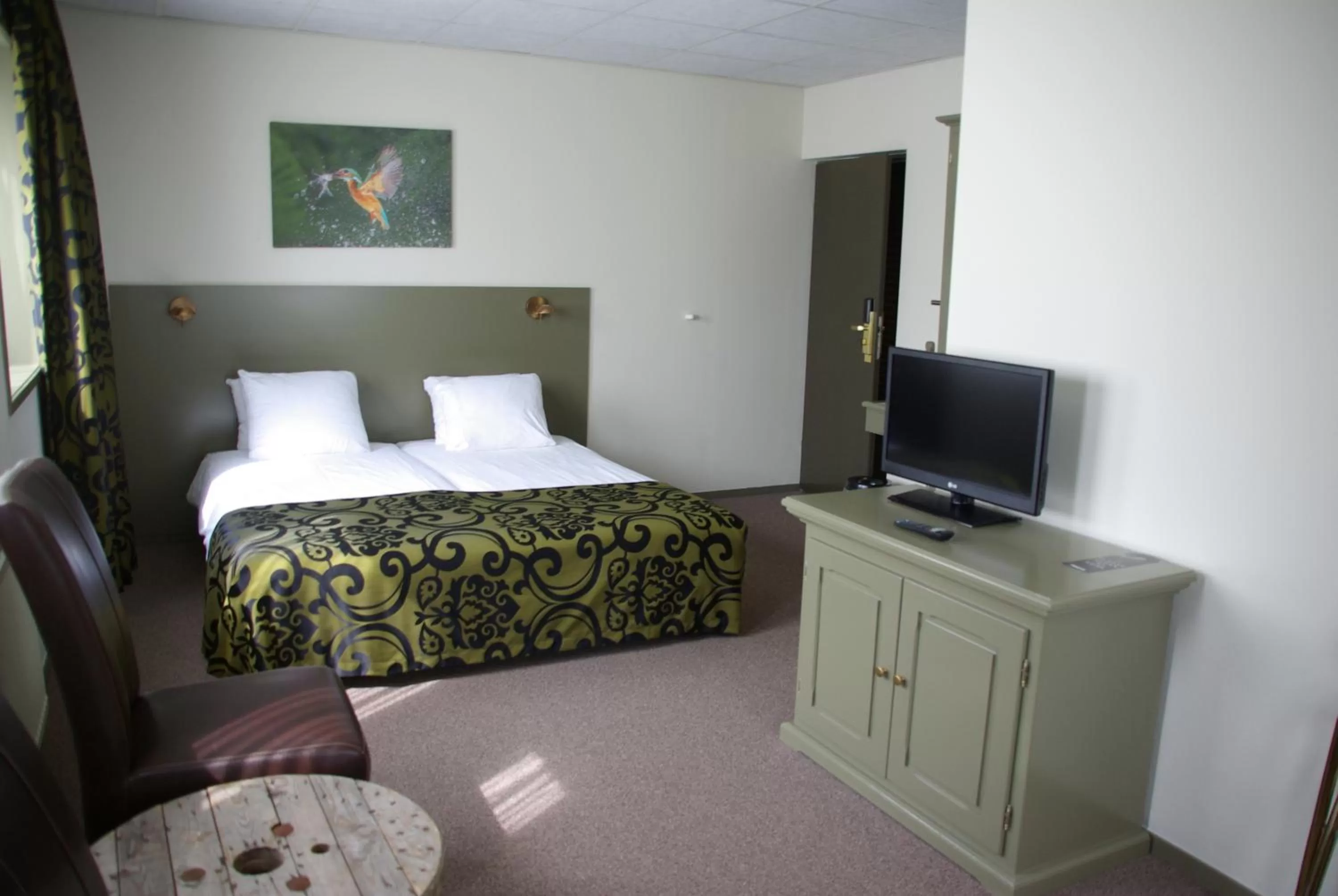 Photo of the whole room, Bed in Hotel Sportsbar & Brasserie Dorhout Mees