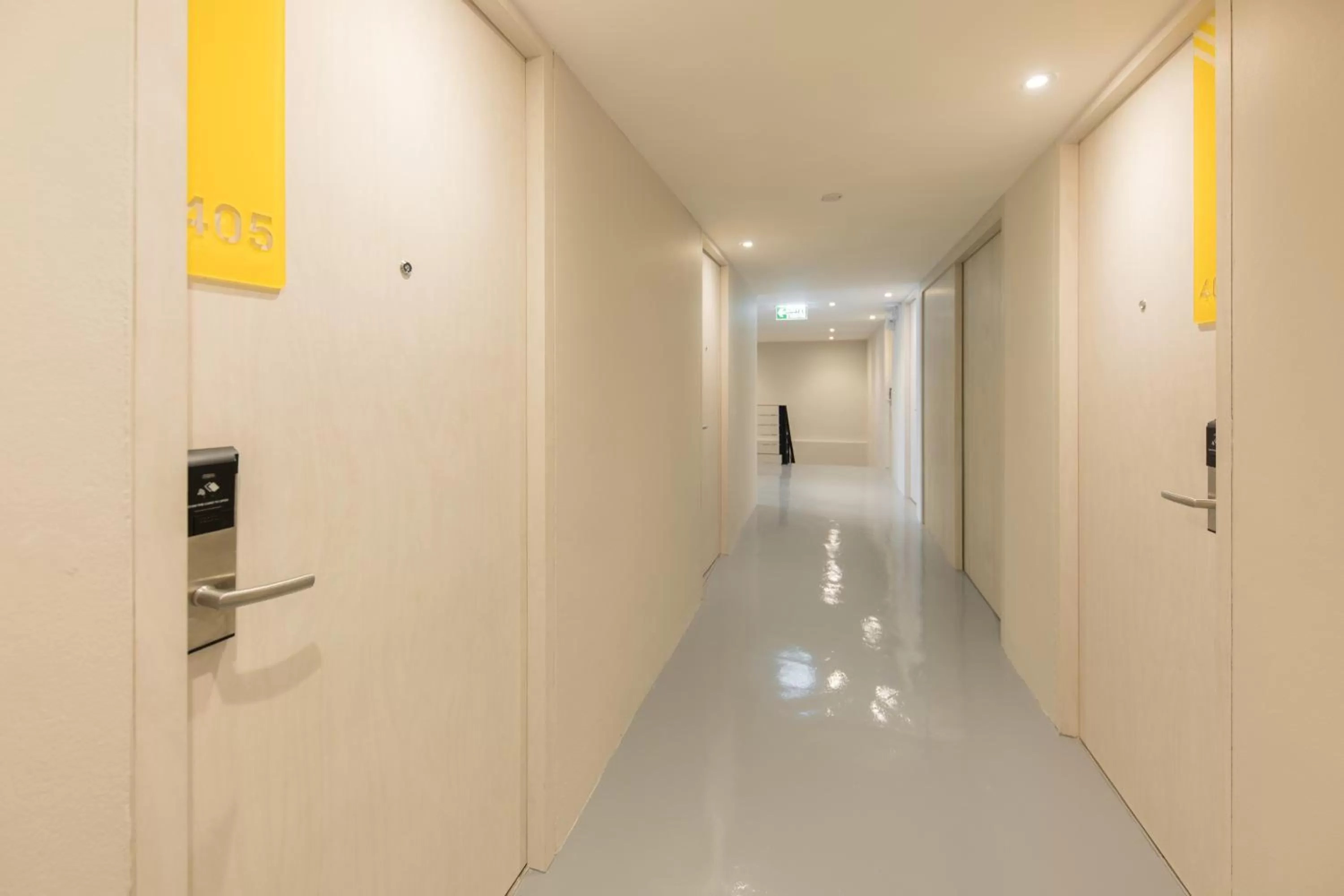 Decorative detail in Yello Rooms Hotel Victory Monument