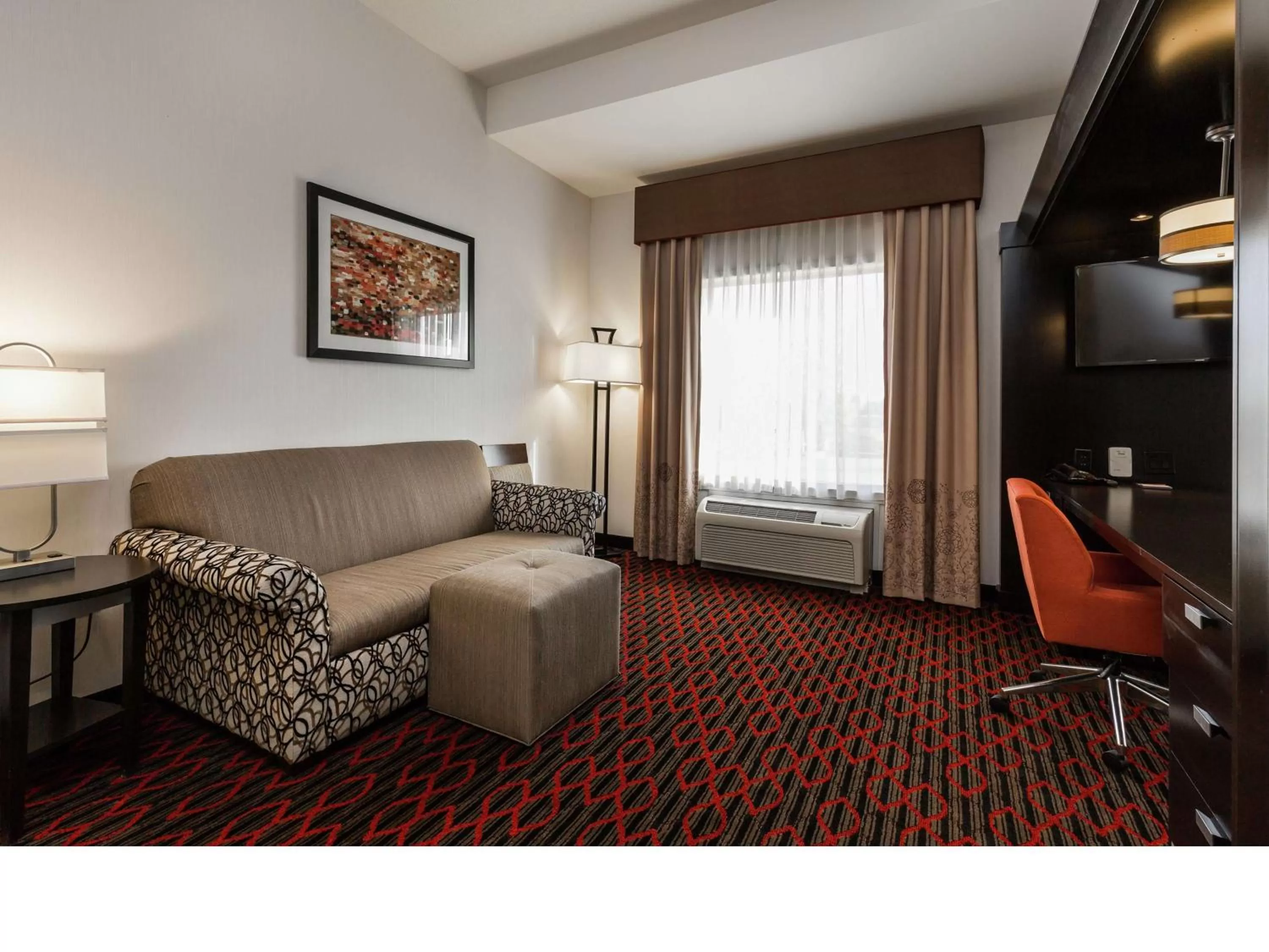 Bedroom, Bed in Hampton Inn & Suites by Hilton Lethbridge