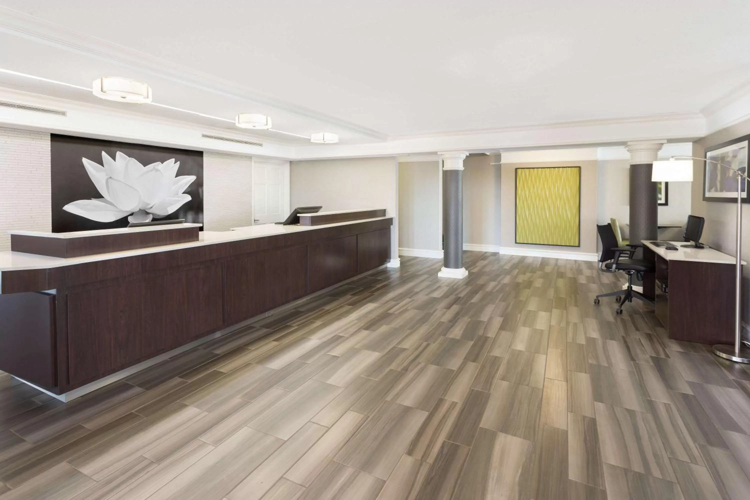 Lobby or reception in Baymont by Wyndham Greenville Woodruff Rd