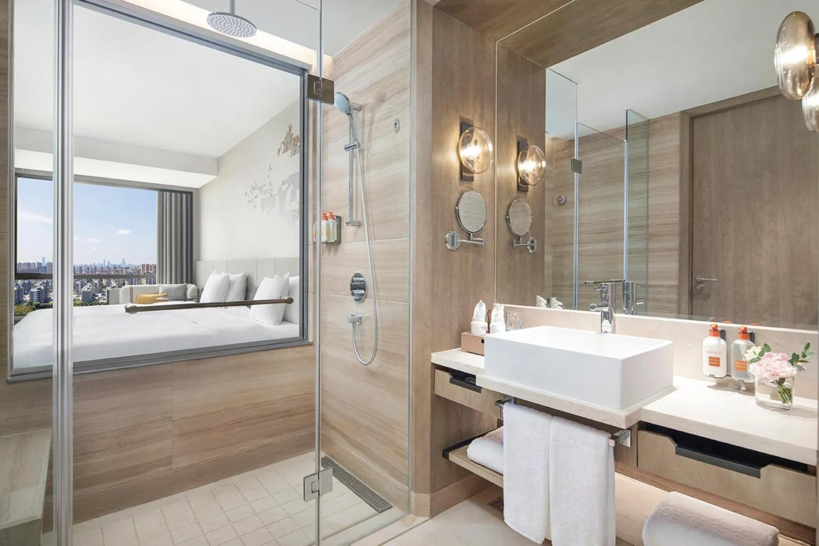Shower, Bed in Crowne Plaza Shanghai Jinxiu by IHG