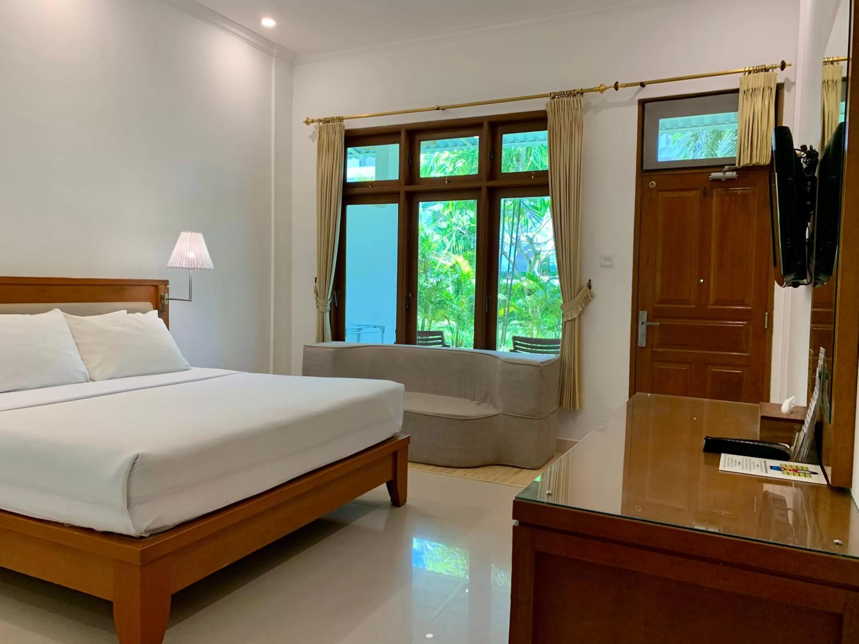 Bedroom, Bed in Febri's Hotel & Spa