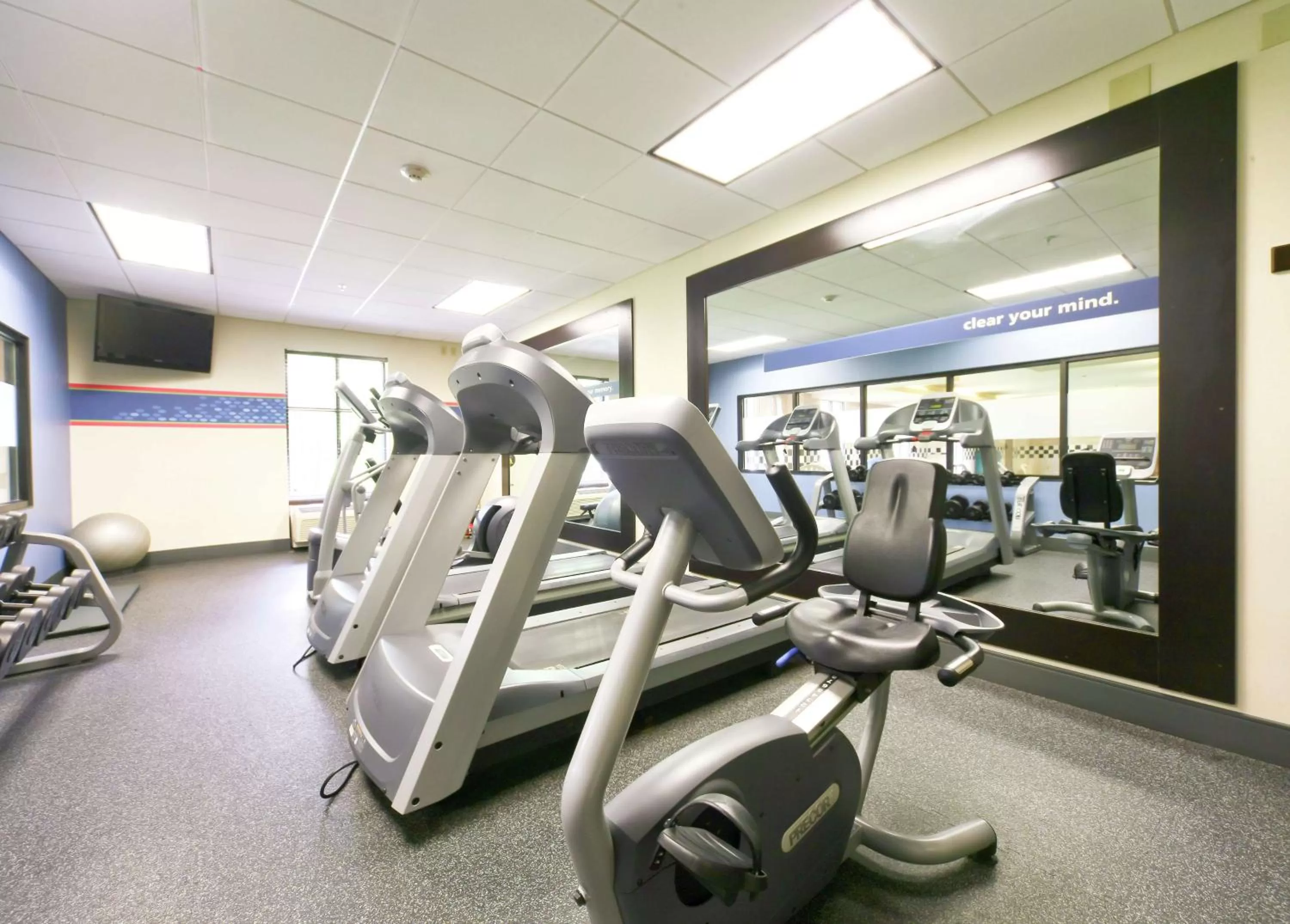 Fitness centre/facilities in Hampton Inn North Brunswick NJ