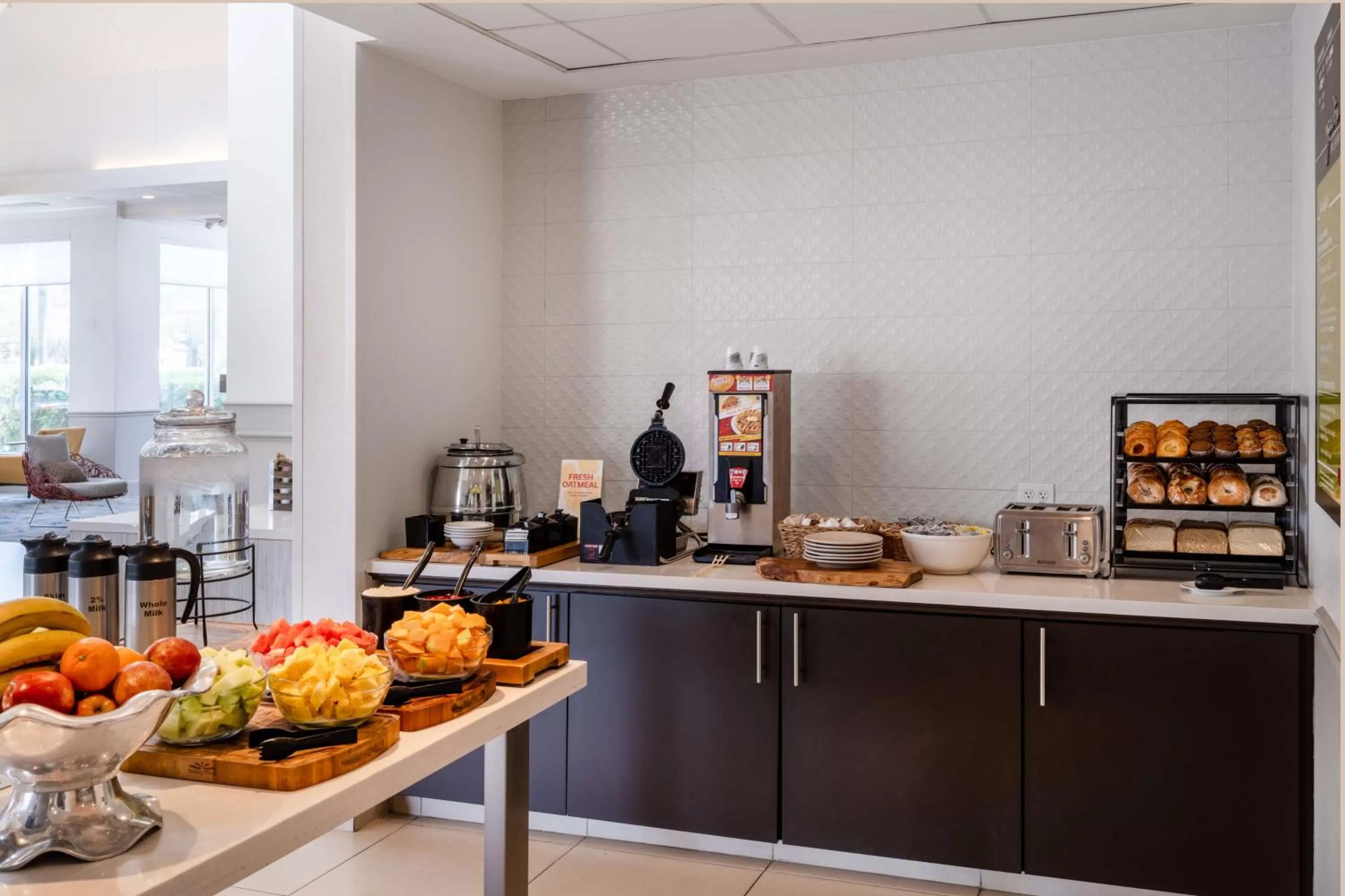 Breakfast in Hilton Garden Inn Bakersfield