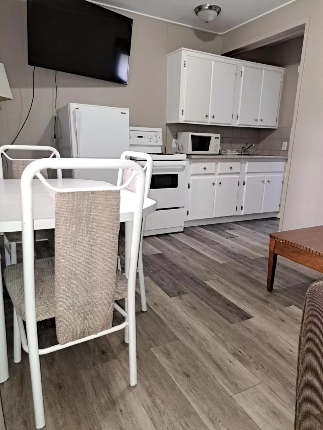 Kitchen or kitchenette in Richter Pass Beach Resort