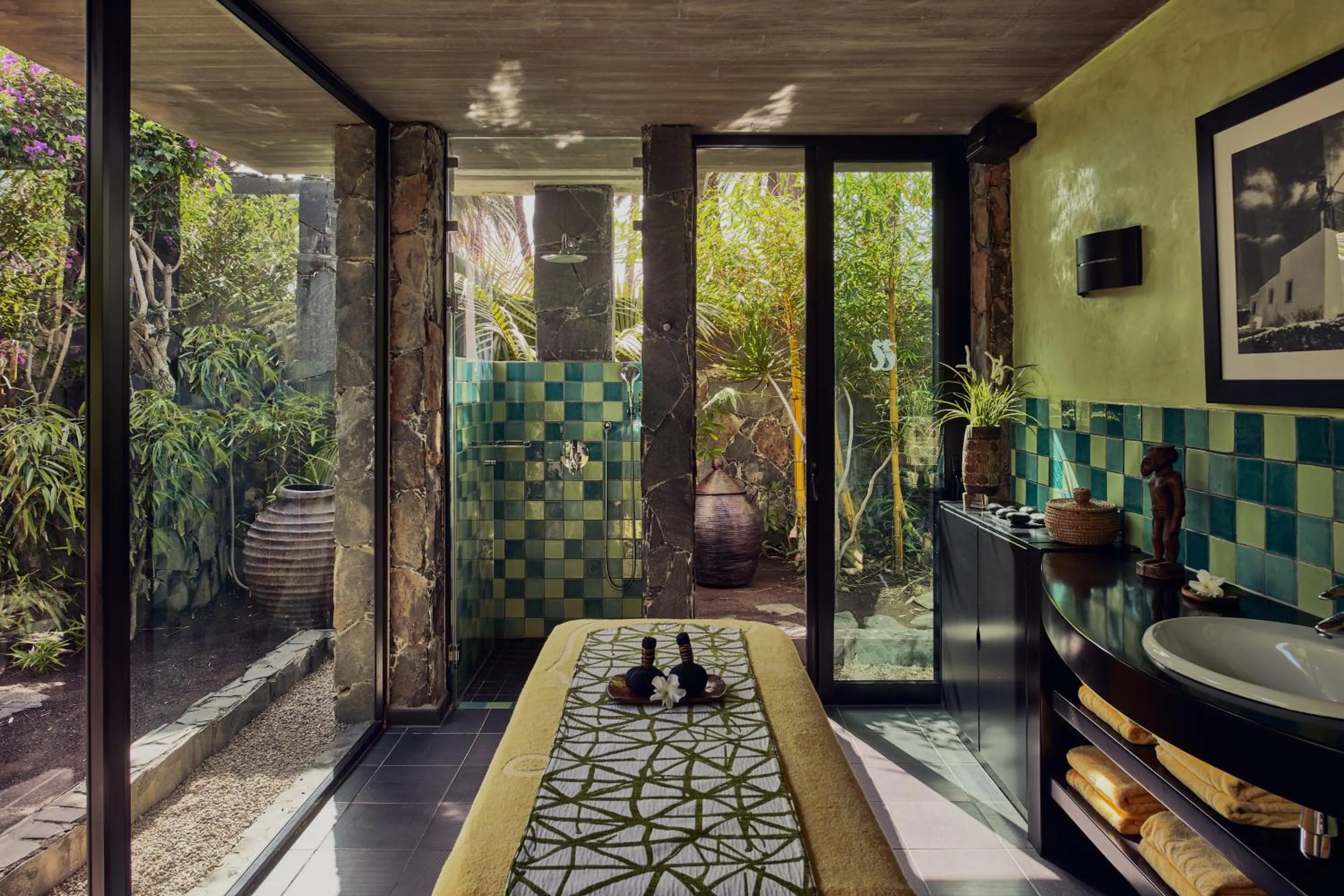 Massage in Seaside Palm Beach