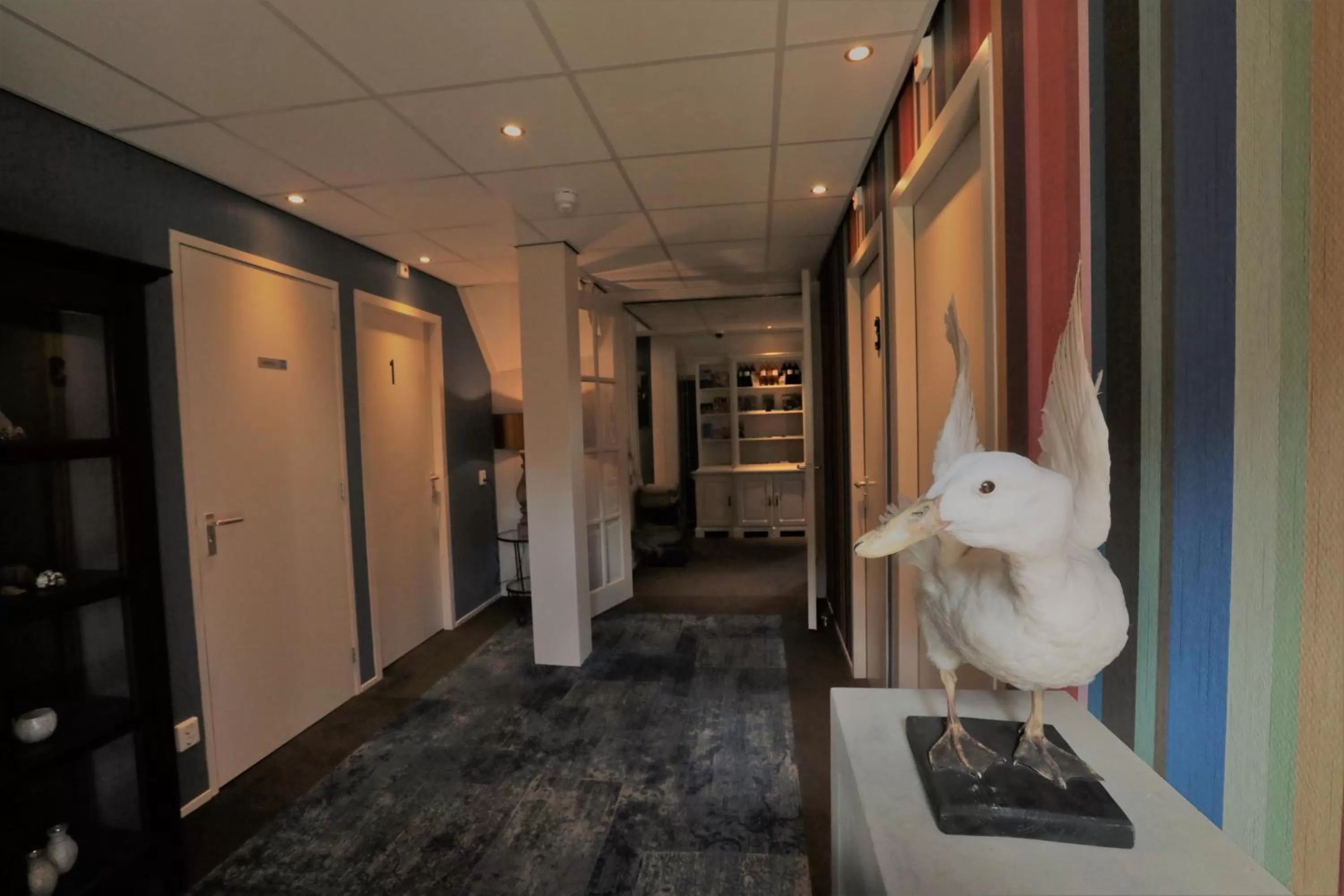 Lobby or reception, Bathroom in Hotel West Inn