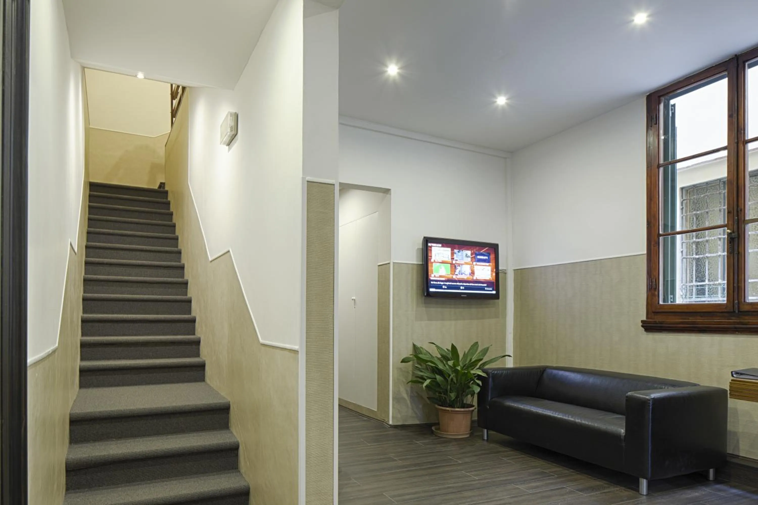 Communal lounge/ TV room in Loggia Fiorentina