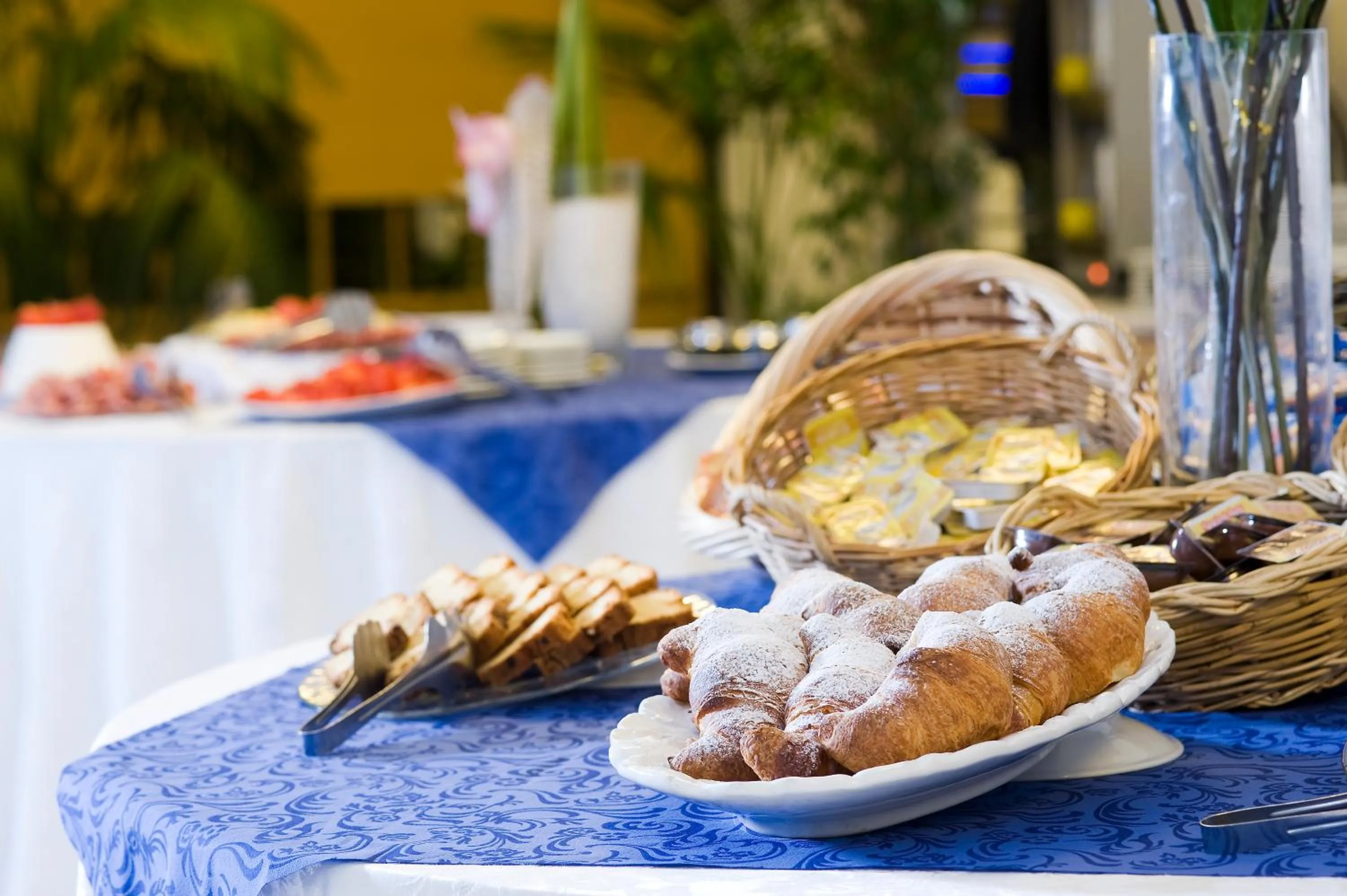 Buffet breakfast in Park Hotel Terme Mediterraneo