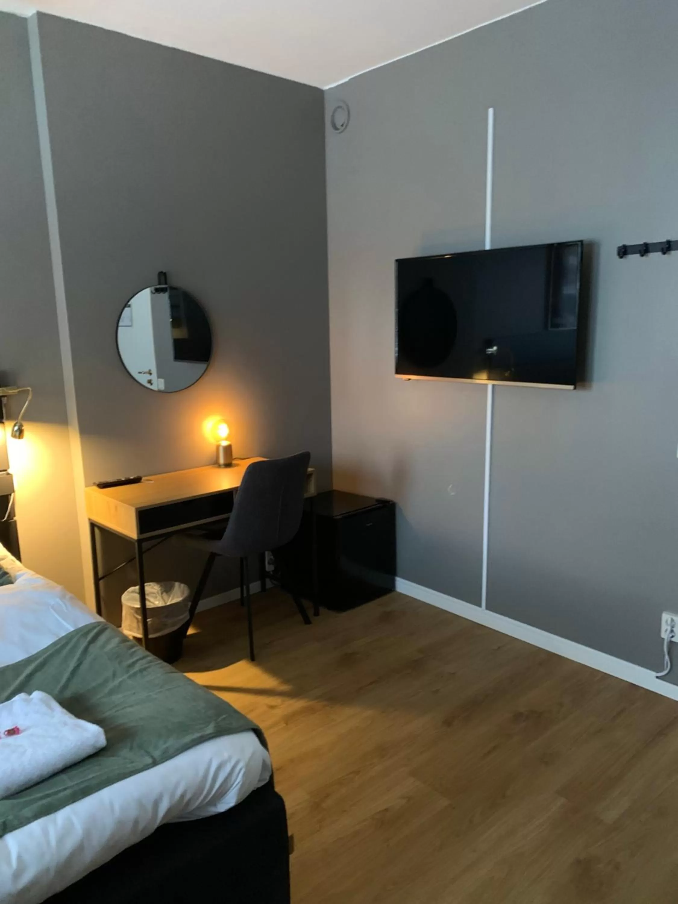 Photo of the whole room, Bed in Hotel B&B Gränden
