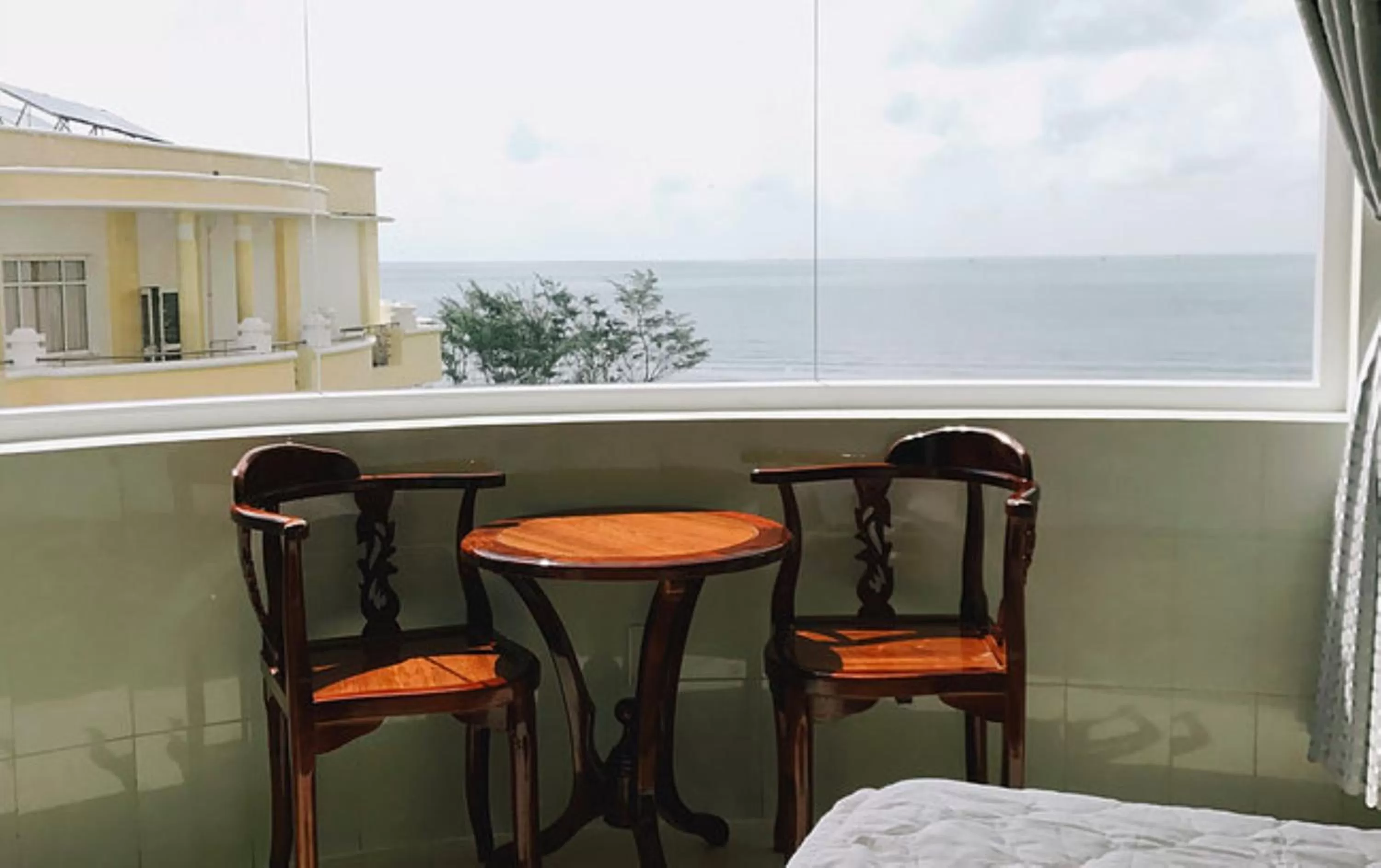 View (from property/room), Balcony/Terrace in Hoang Phat Hotel