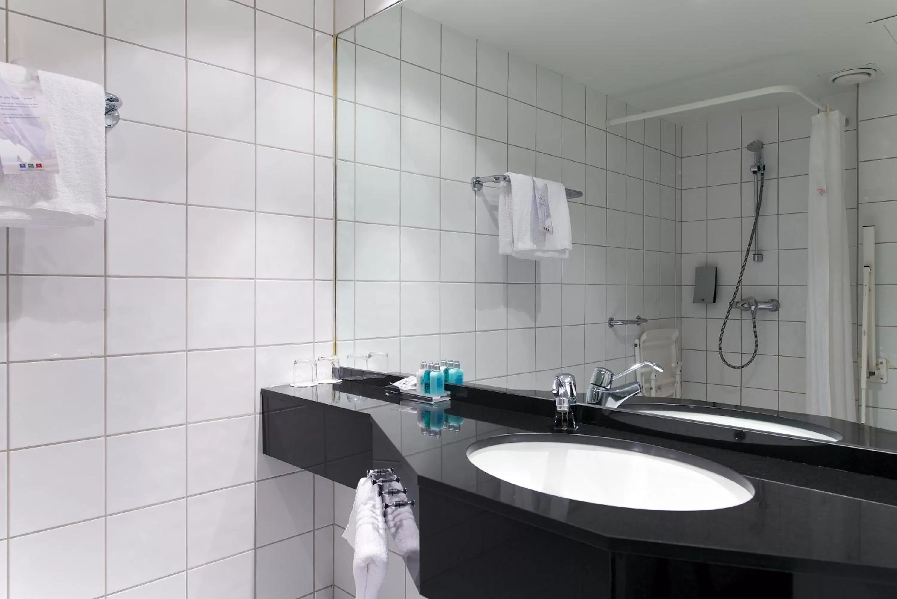 Bathroom in Home Hotel Aurora