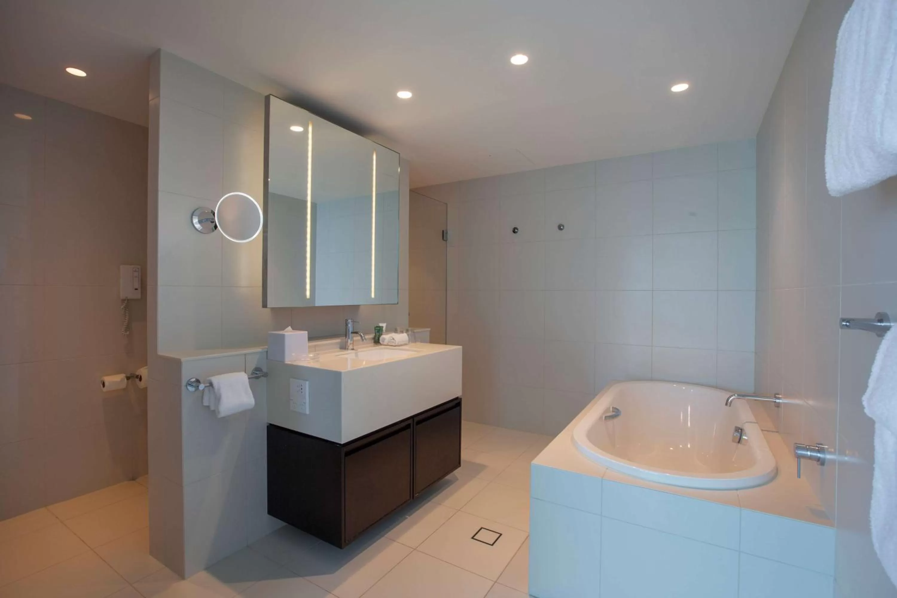 Bathroom in Hilton Surfers Paradise Hotel & Residences