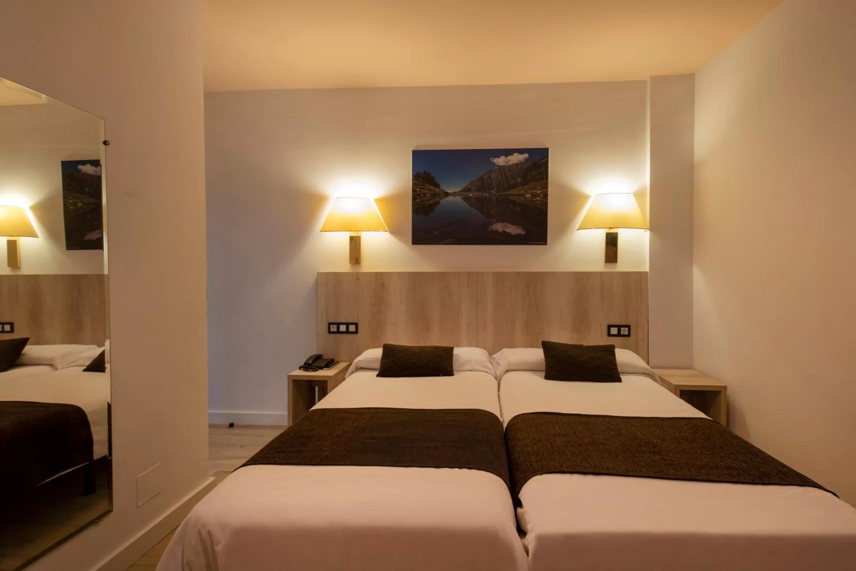 Interior Double Room - single occupancy in Hotel Marco Polo by Nexta