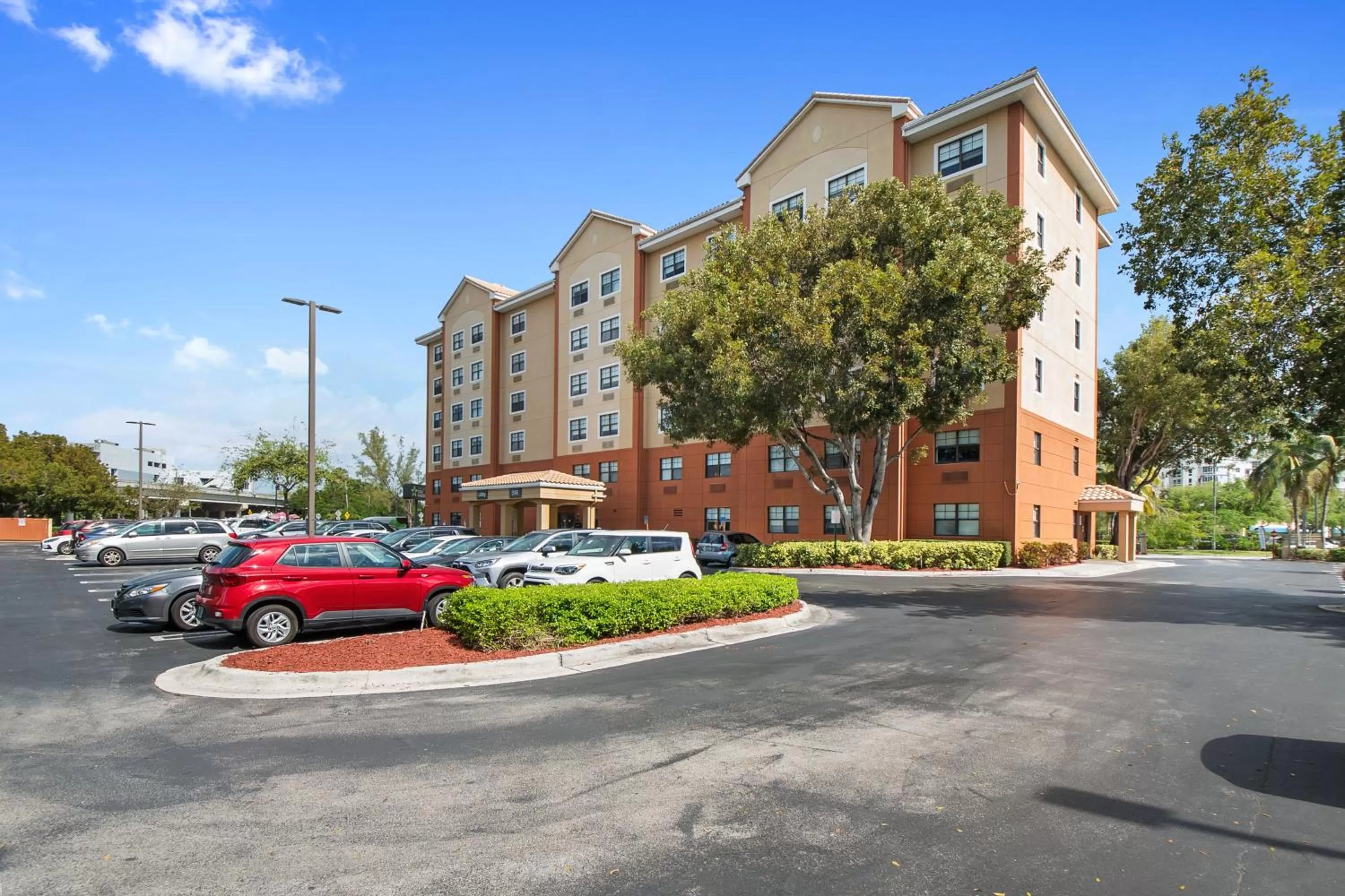 Property building in Extended Stay America Premier Suites - Miami - Downtown Brickell - Cruise Port