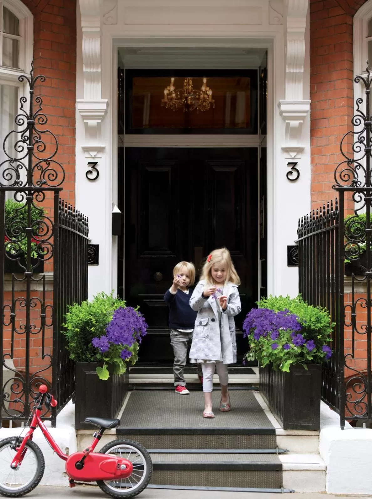 Facade/entrance in The Athenaeum Hotel & Residences