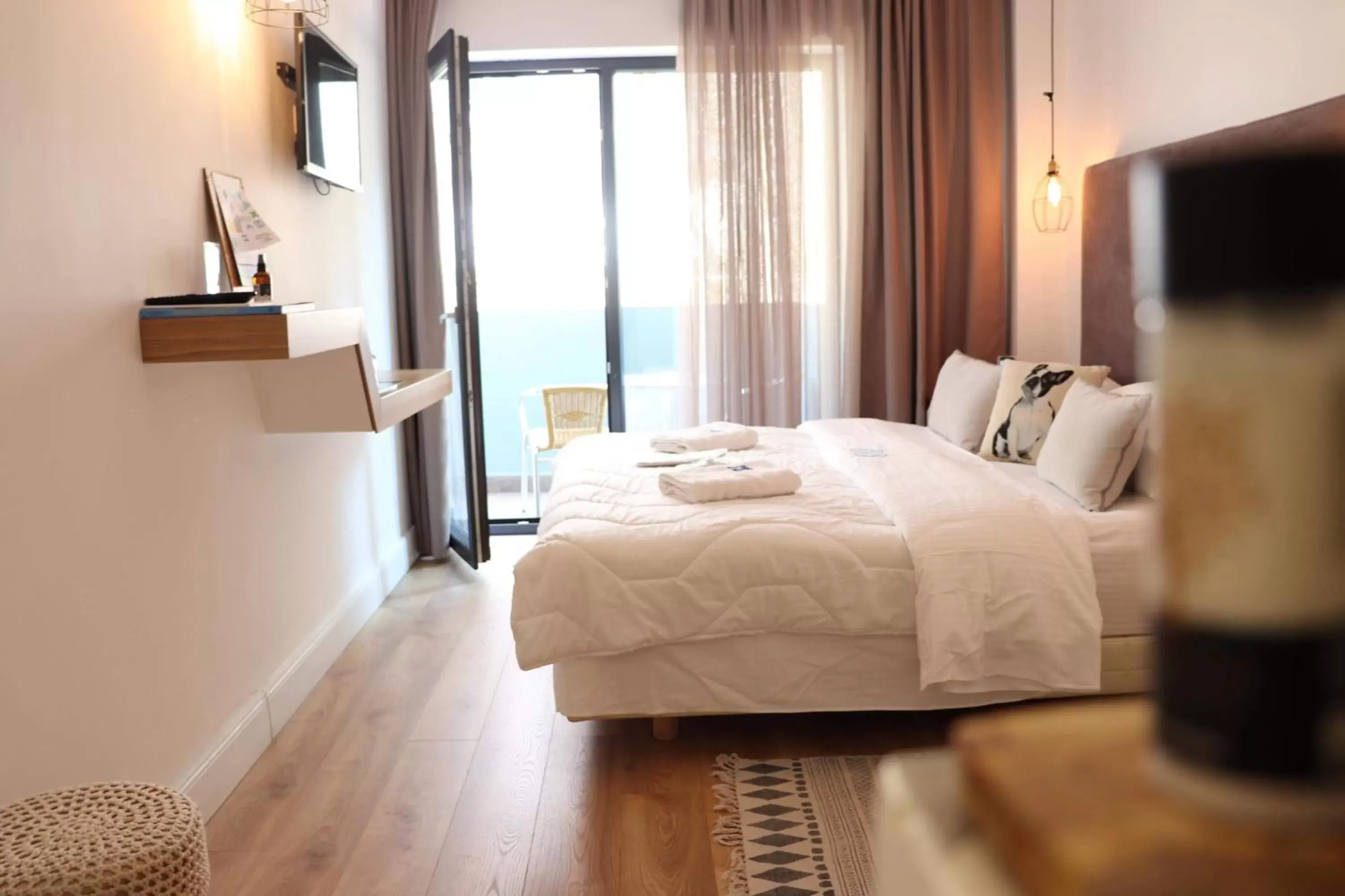 Deluxe Double Room with Balcony in Blue Bottle Boutique Hotel Deluxe Double Room with Balcony in Blue Bottle Boutique Hotel