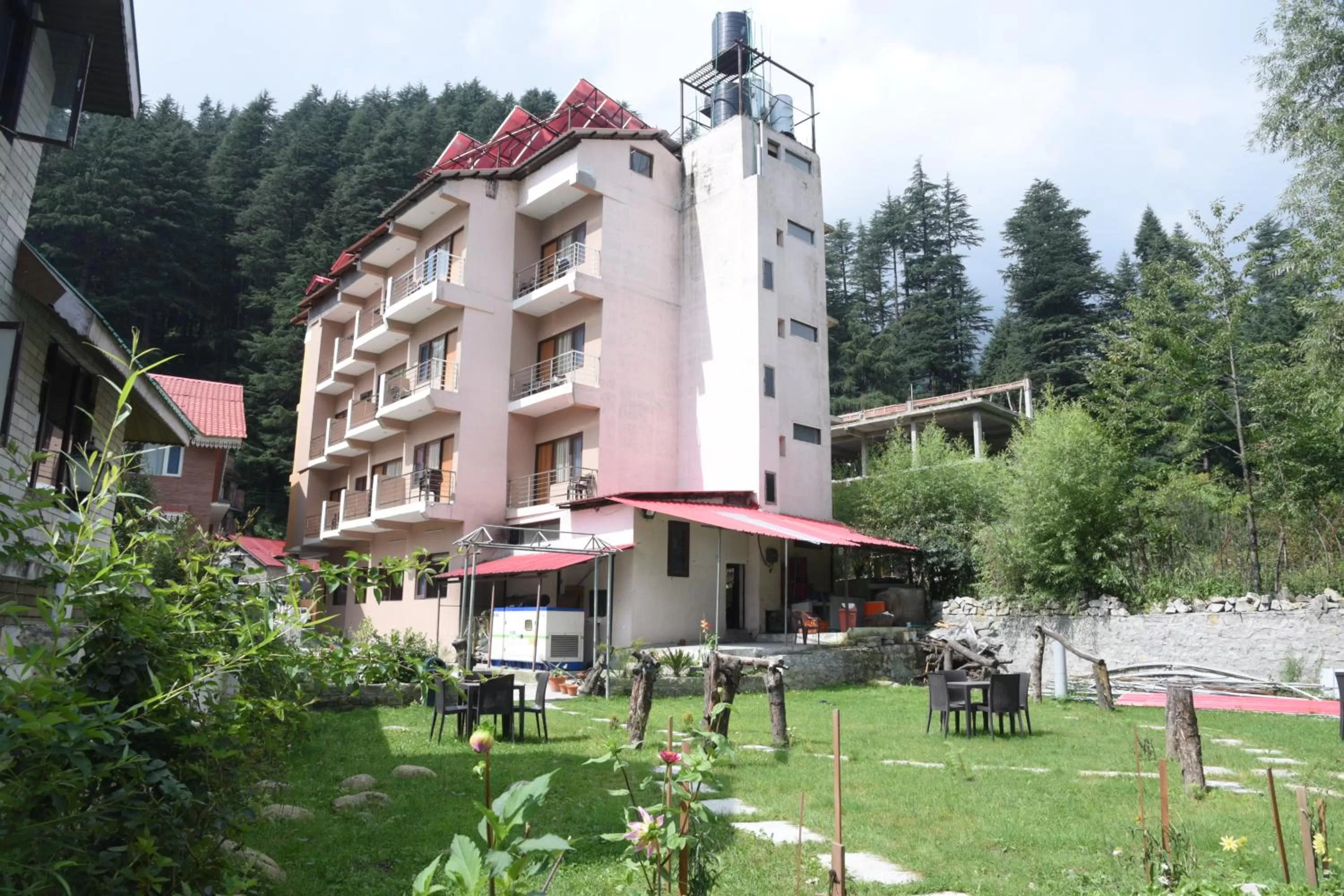 View (from property/room), Property Building in Hotel Ambika Resort Manali