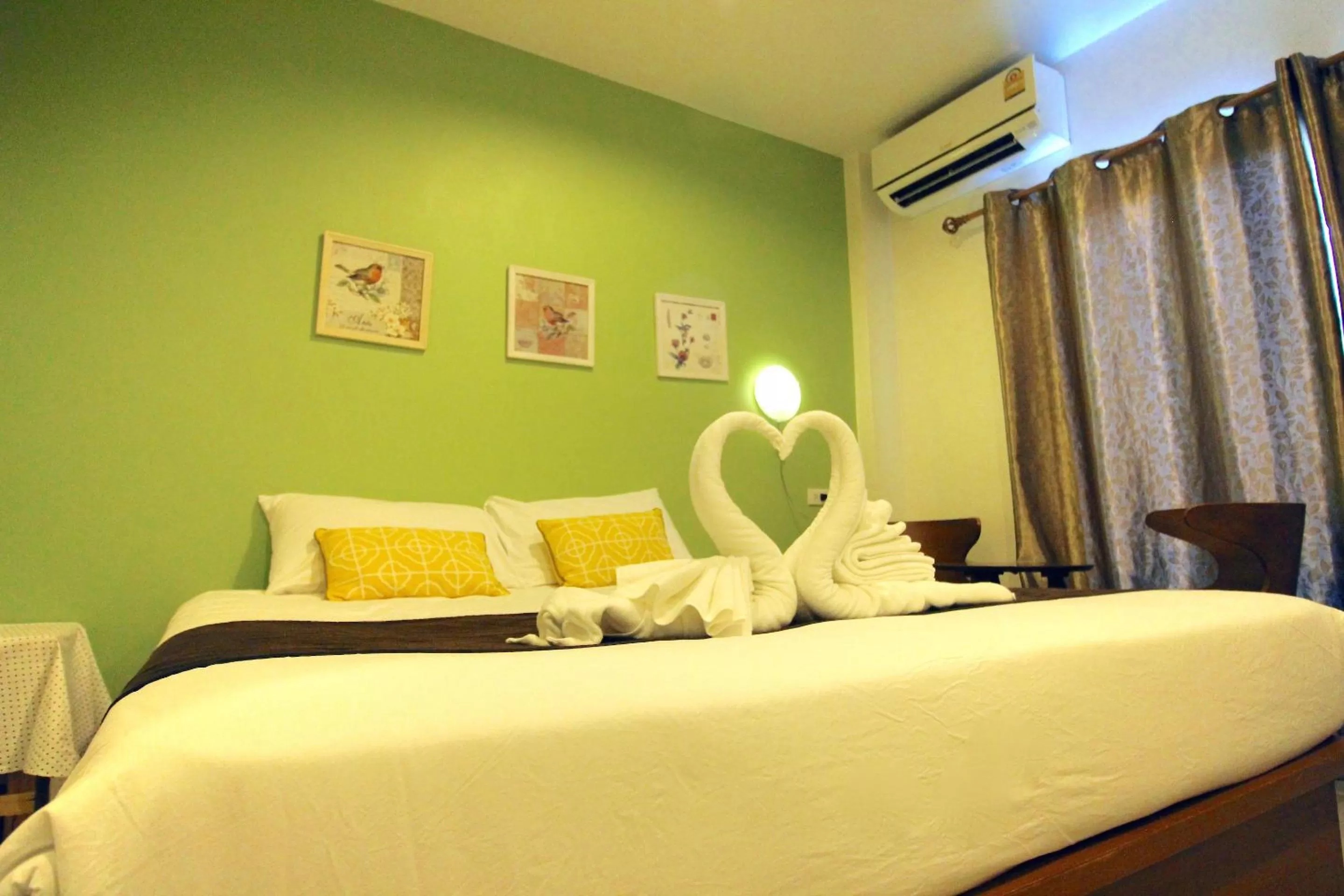 Bed in Green Apple Villa