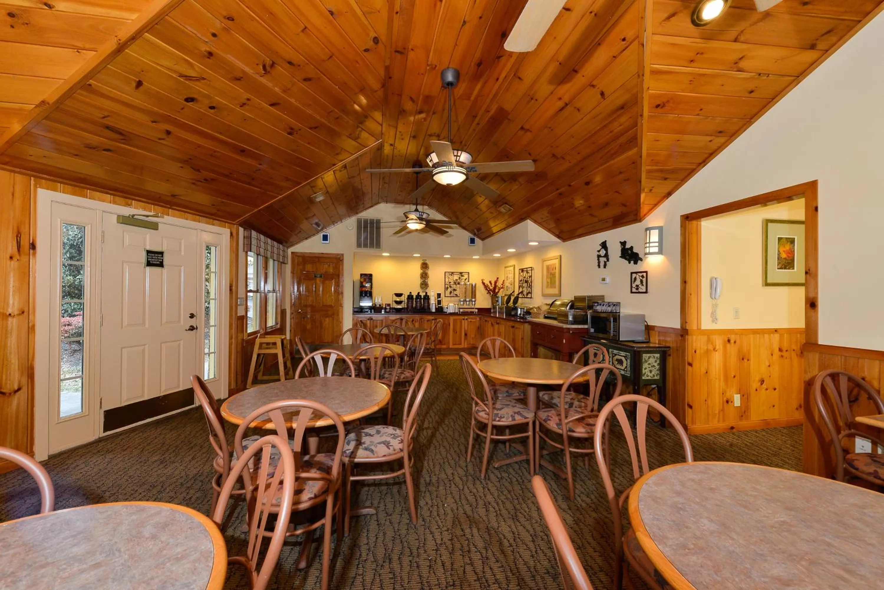 Restaurant/places to eat in Baymont by Wyndham Sevierville Pigeon Forge