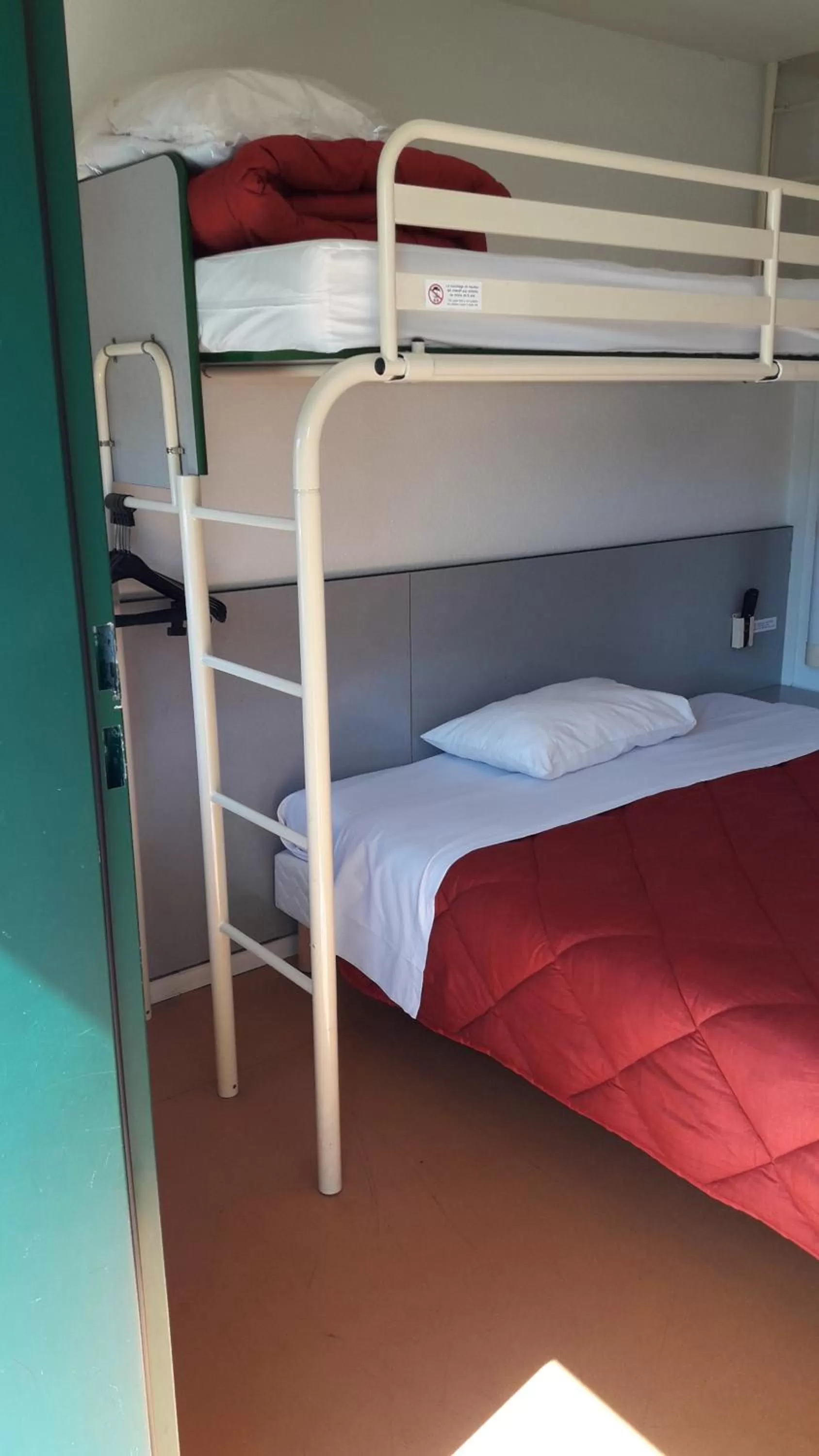 Bedroom, Bed in Premiere Classe Limoges Nord