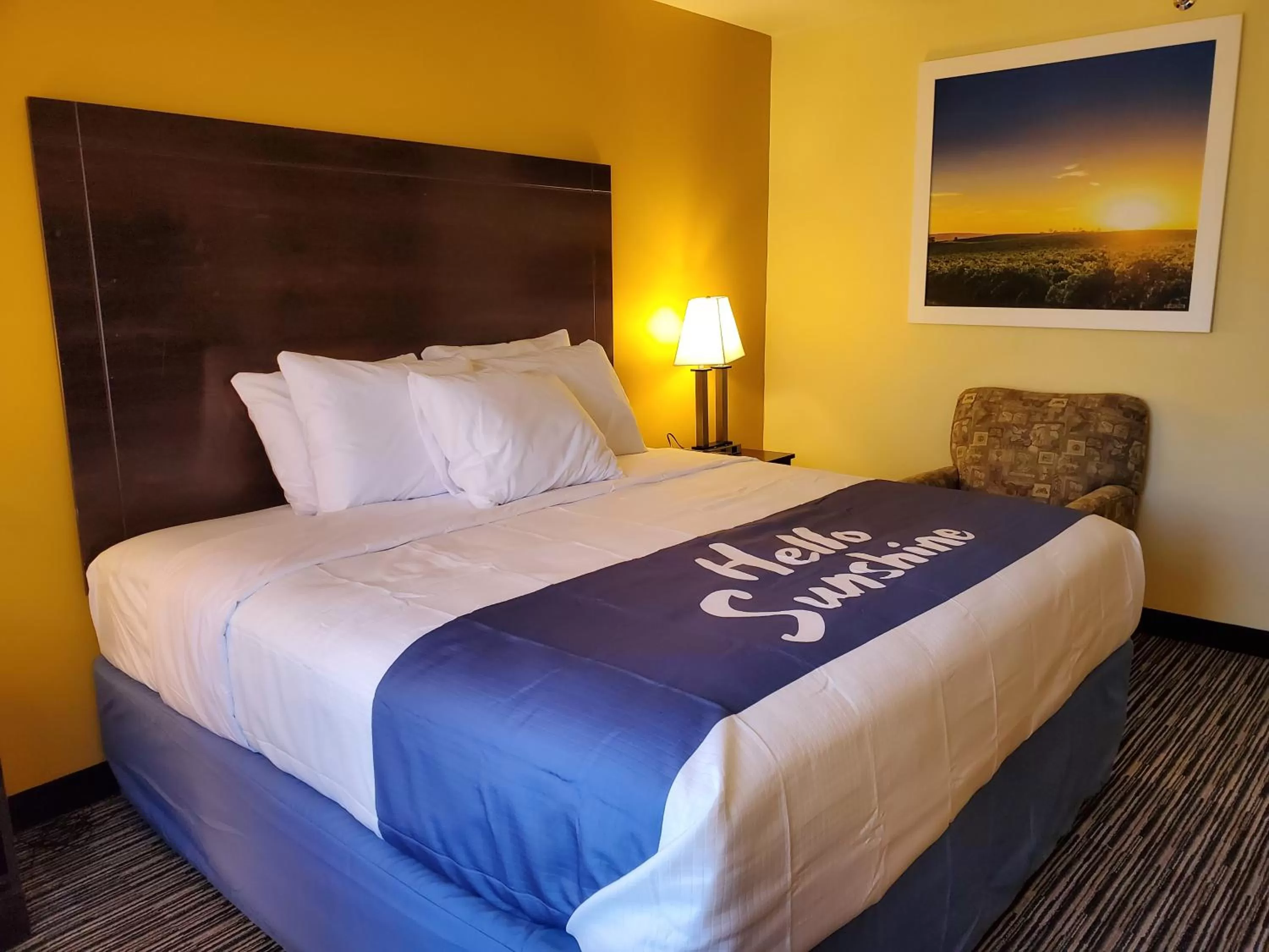 Bed in Days Inn by Wyndham Atlanta/Southlake/Morrow