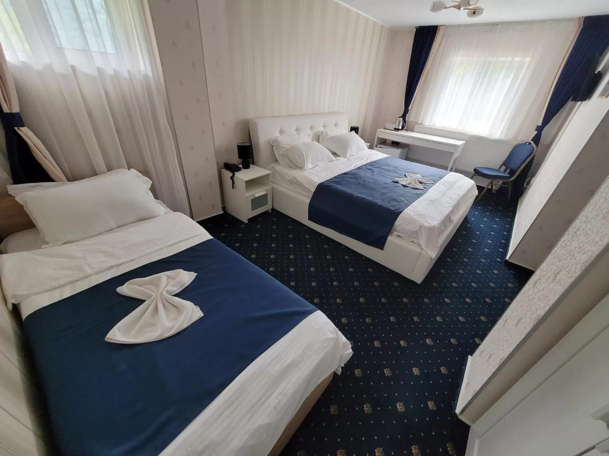 Photo of the whole room, Bed in Hotel Green Palace