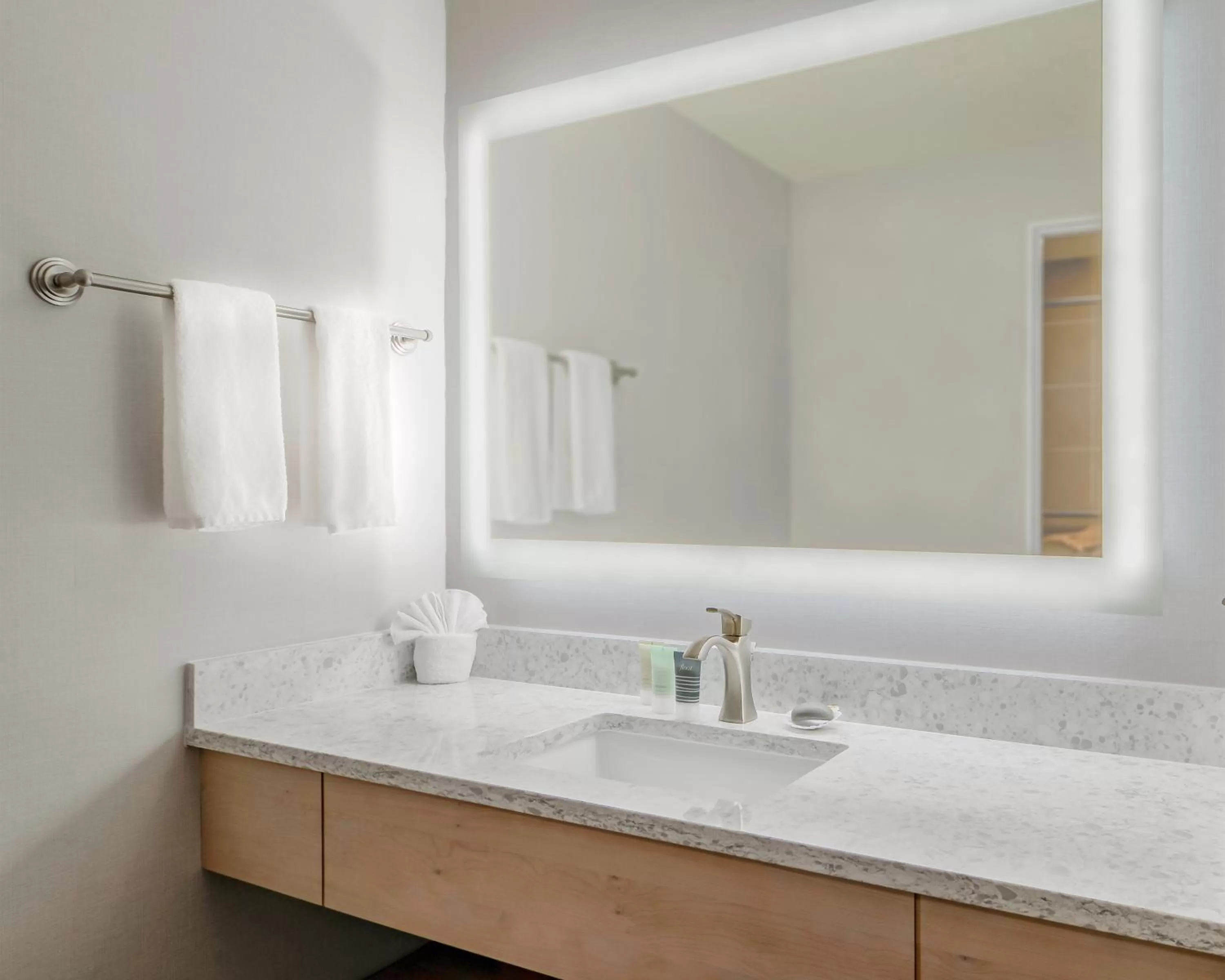 Bathroom in Hallmark Resort - Newport