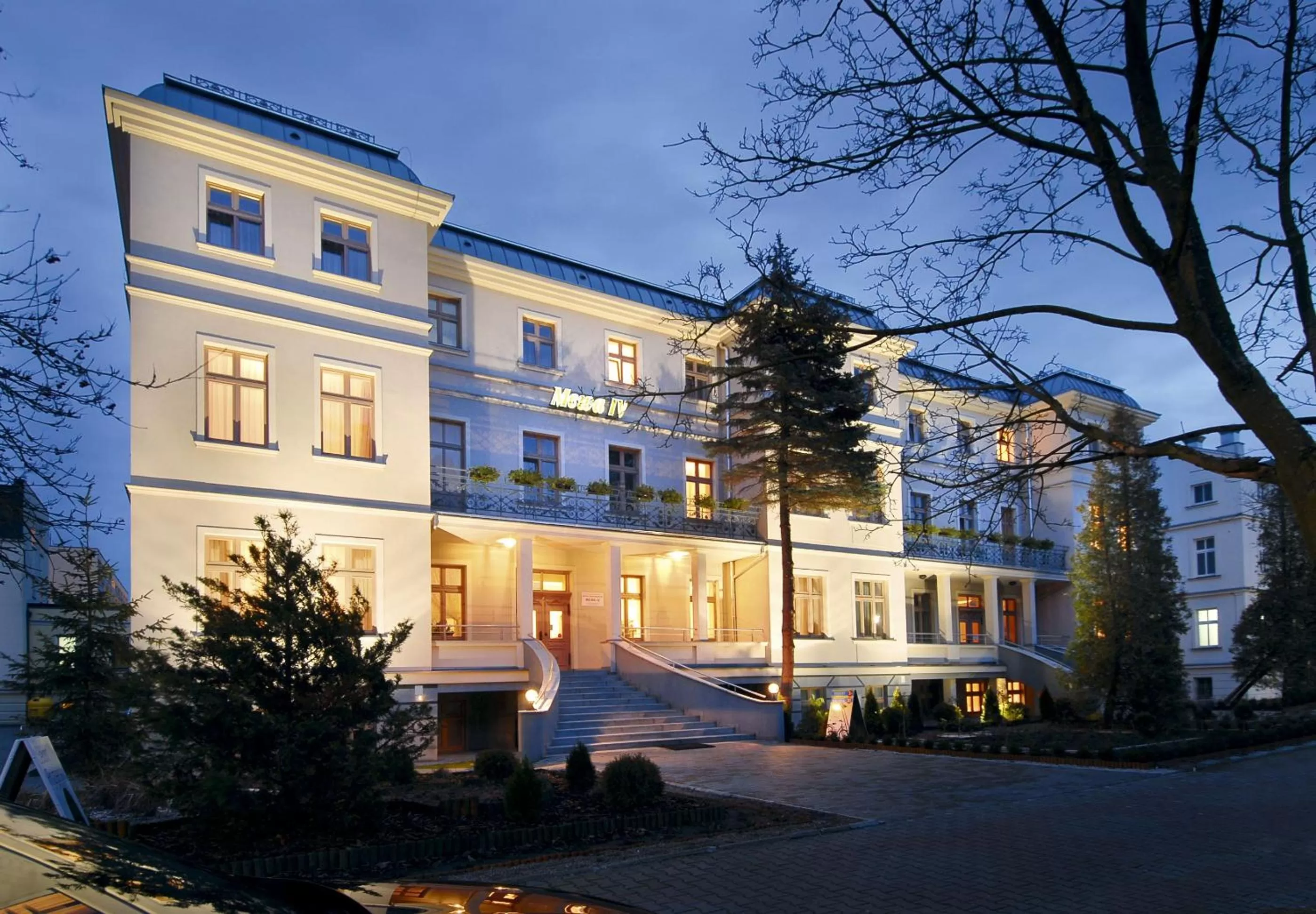 Property building in Sanatorium Mewa