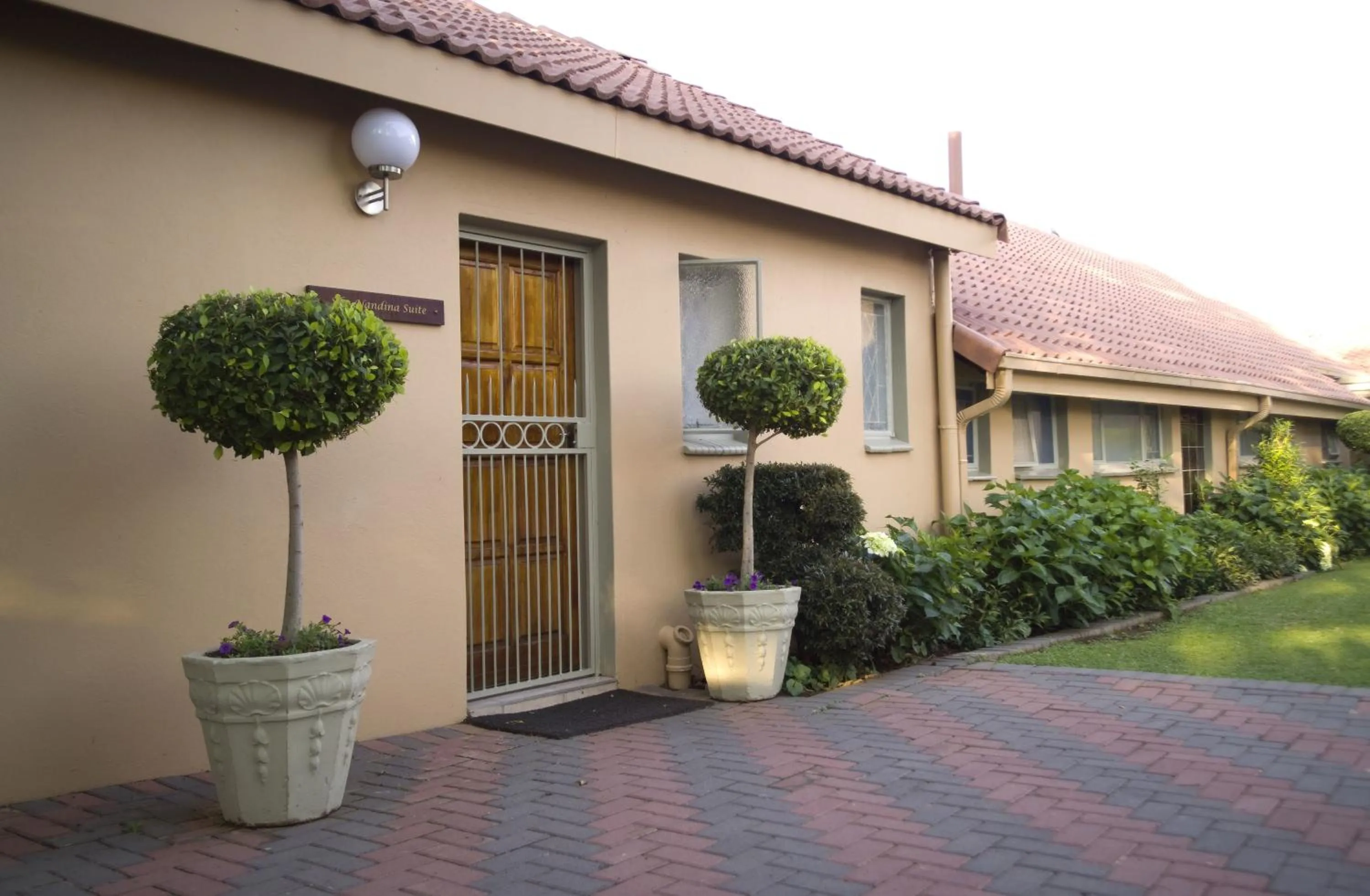 Facade/entrance in Royal Ridge Guesthouse