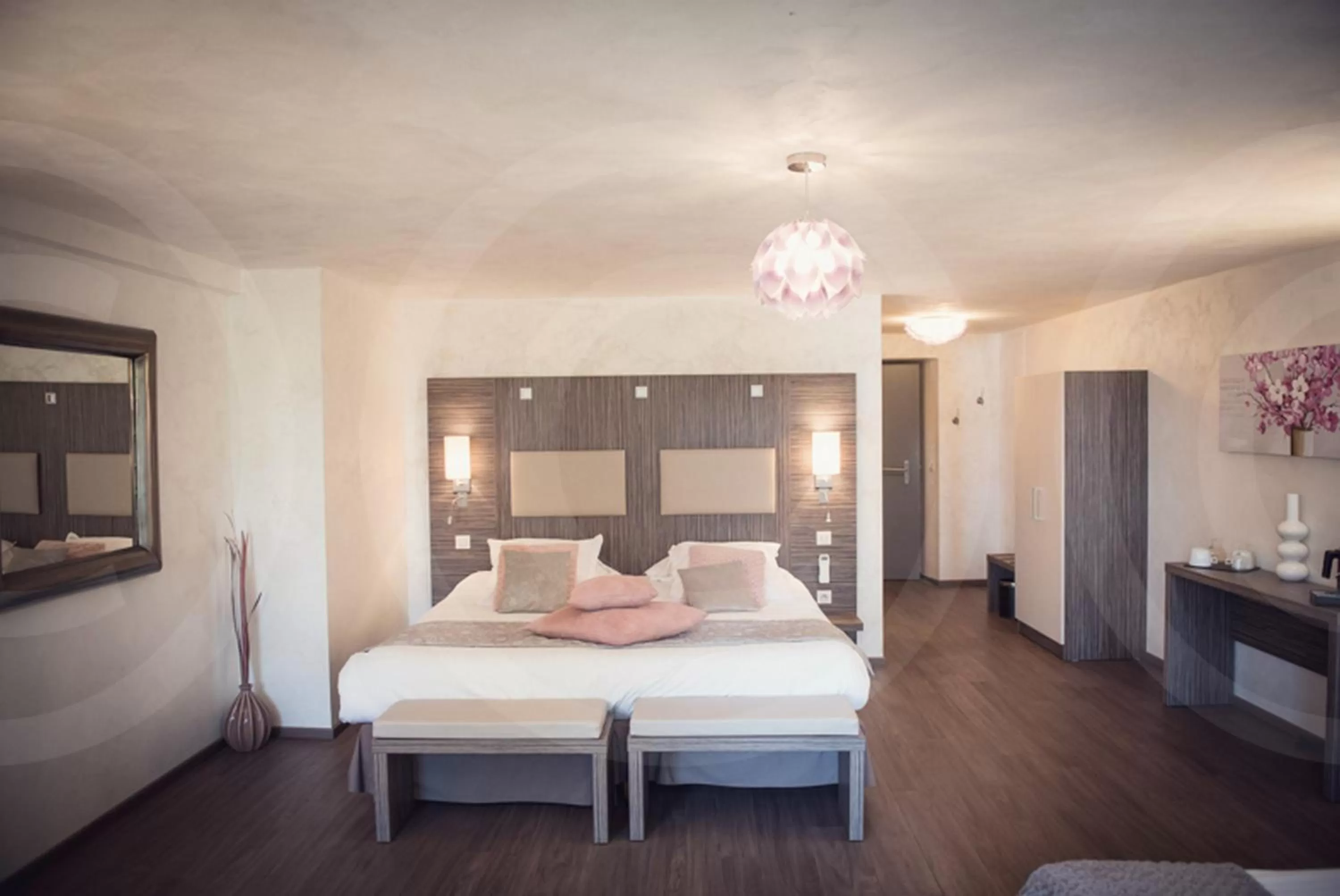 Deluxe Family Suite in Les Olivades
