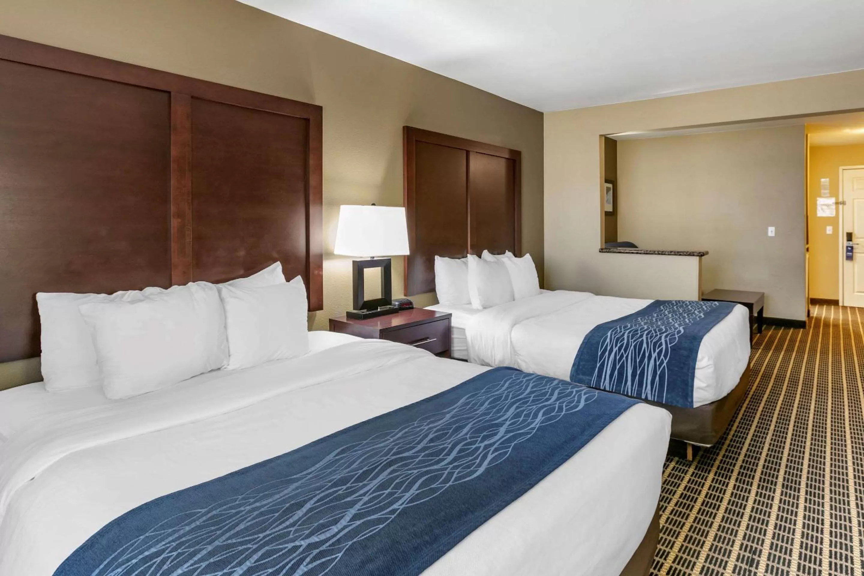 Photo of the whole room, Bed in Comfort Inn Fort Collins North