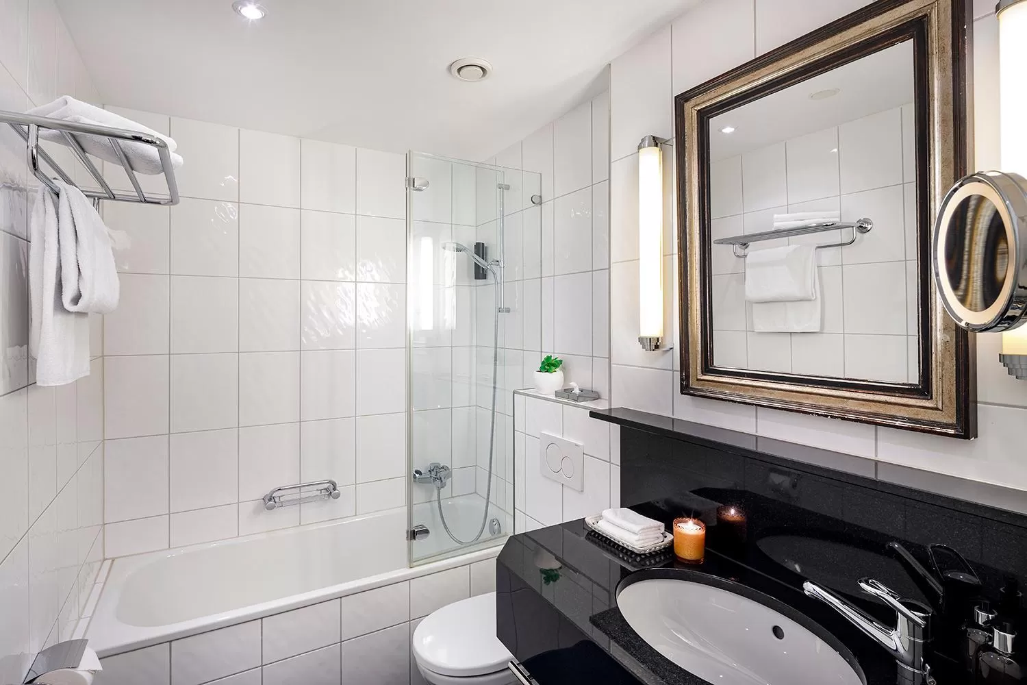 Bathroom in Opera Hotel Zürich