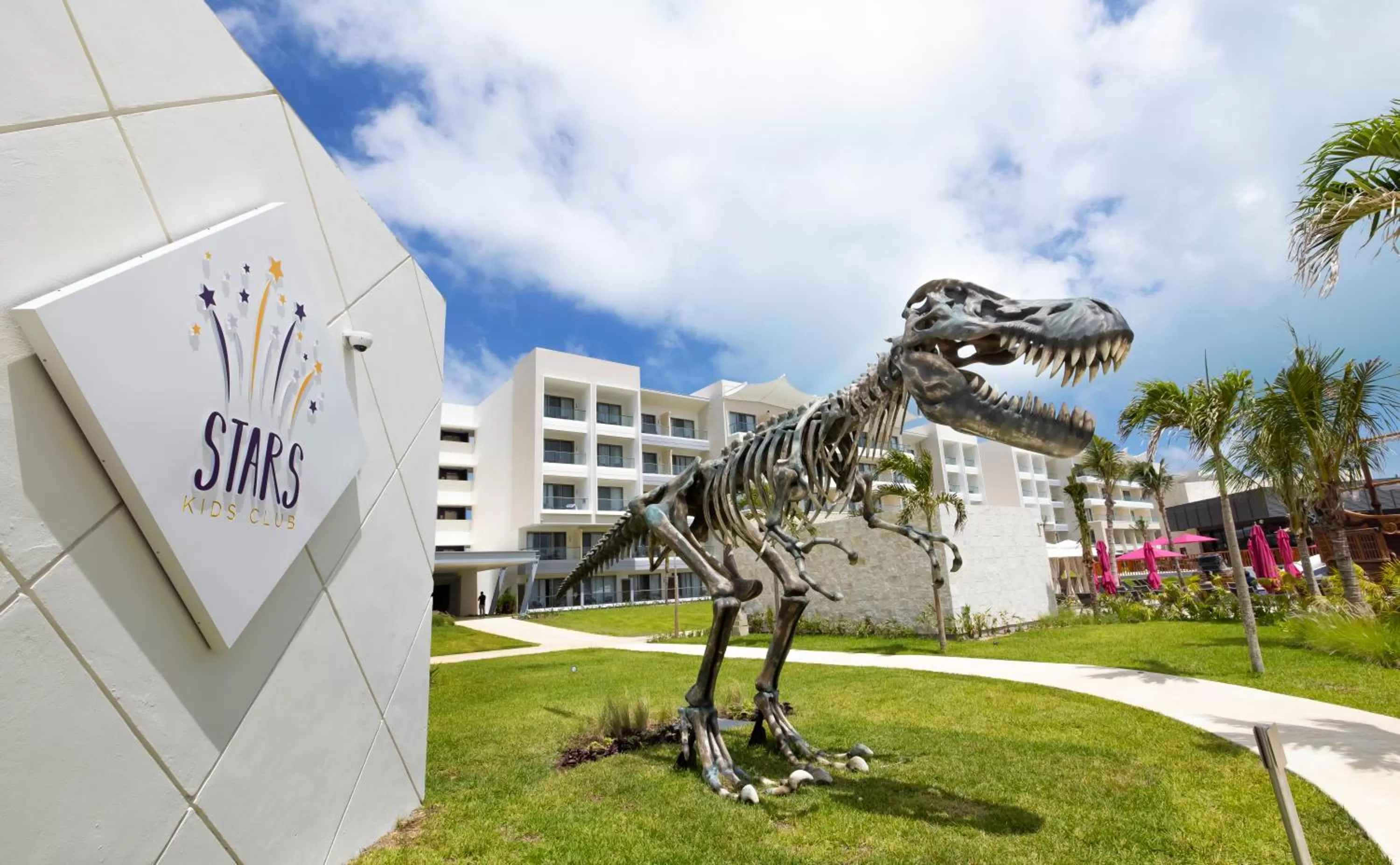 Property building in Planet Hollywood Cancun by Royalton, An Autograph Collection All-Inclusive Resort