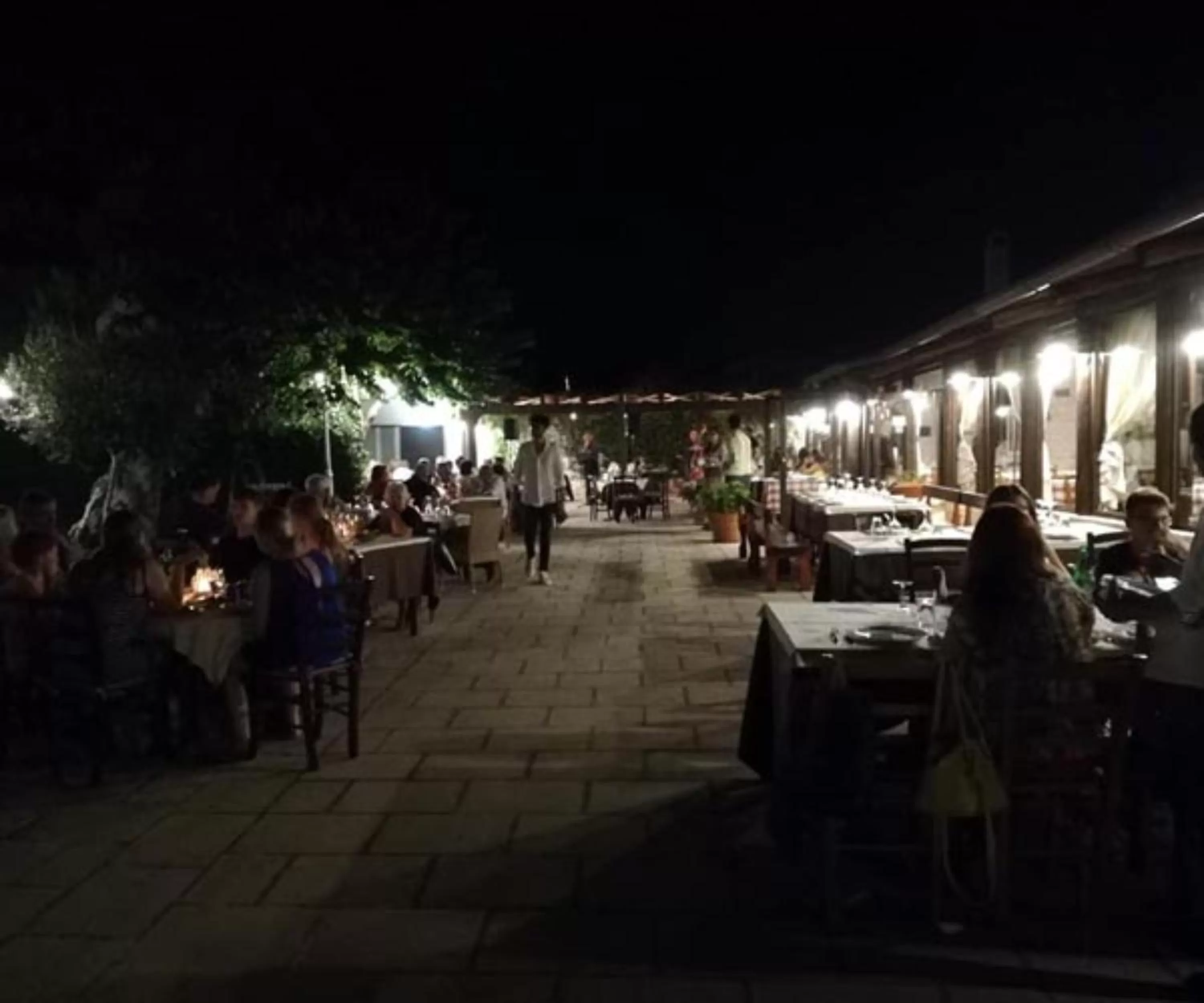 Restaurant/places to eat in Agriturismo Masseria Alberotanza