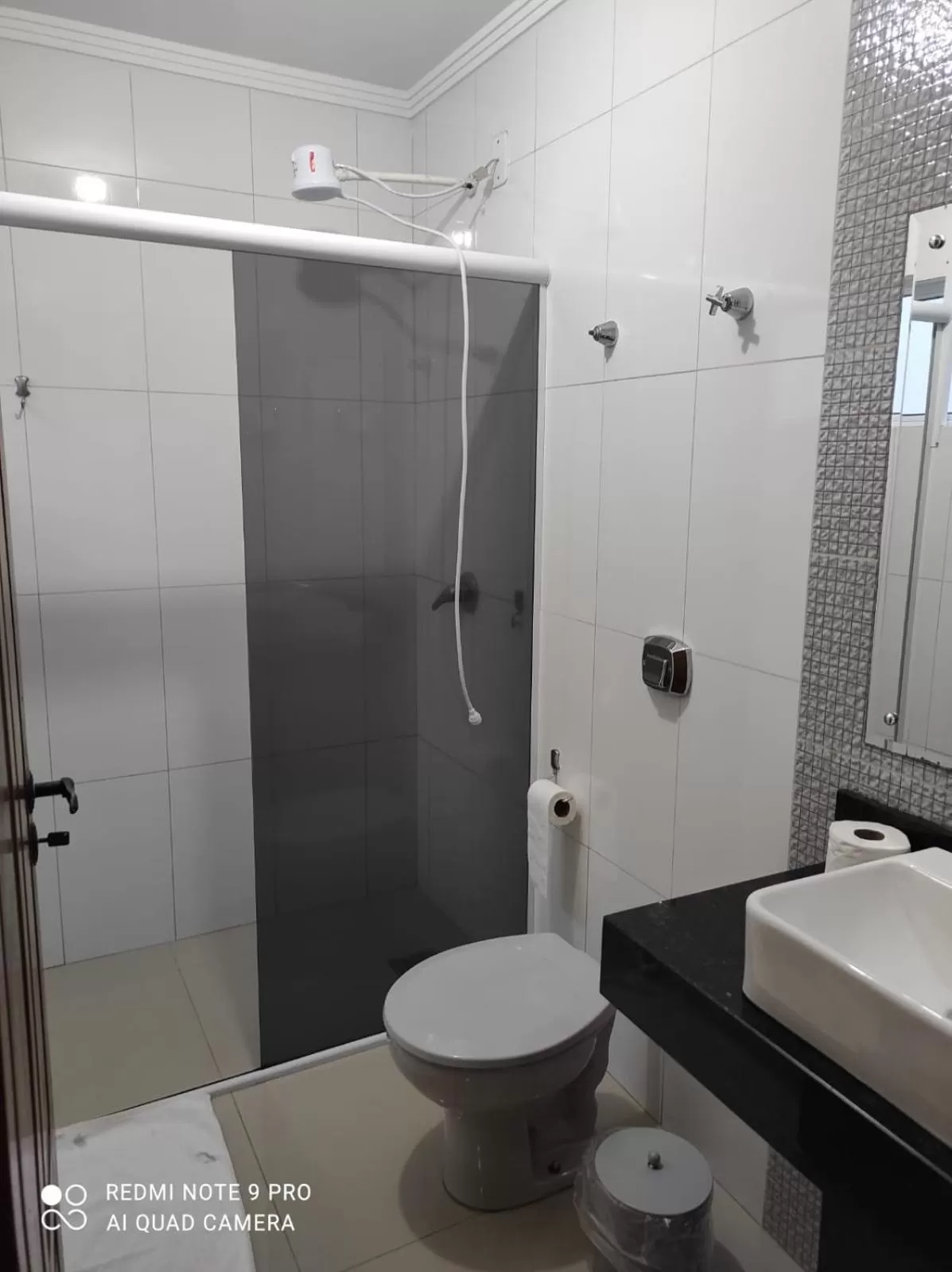 Bathroom in Hotel Serrano