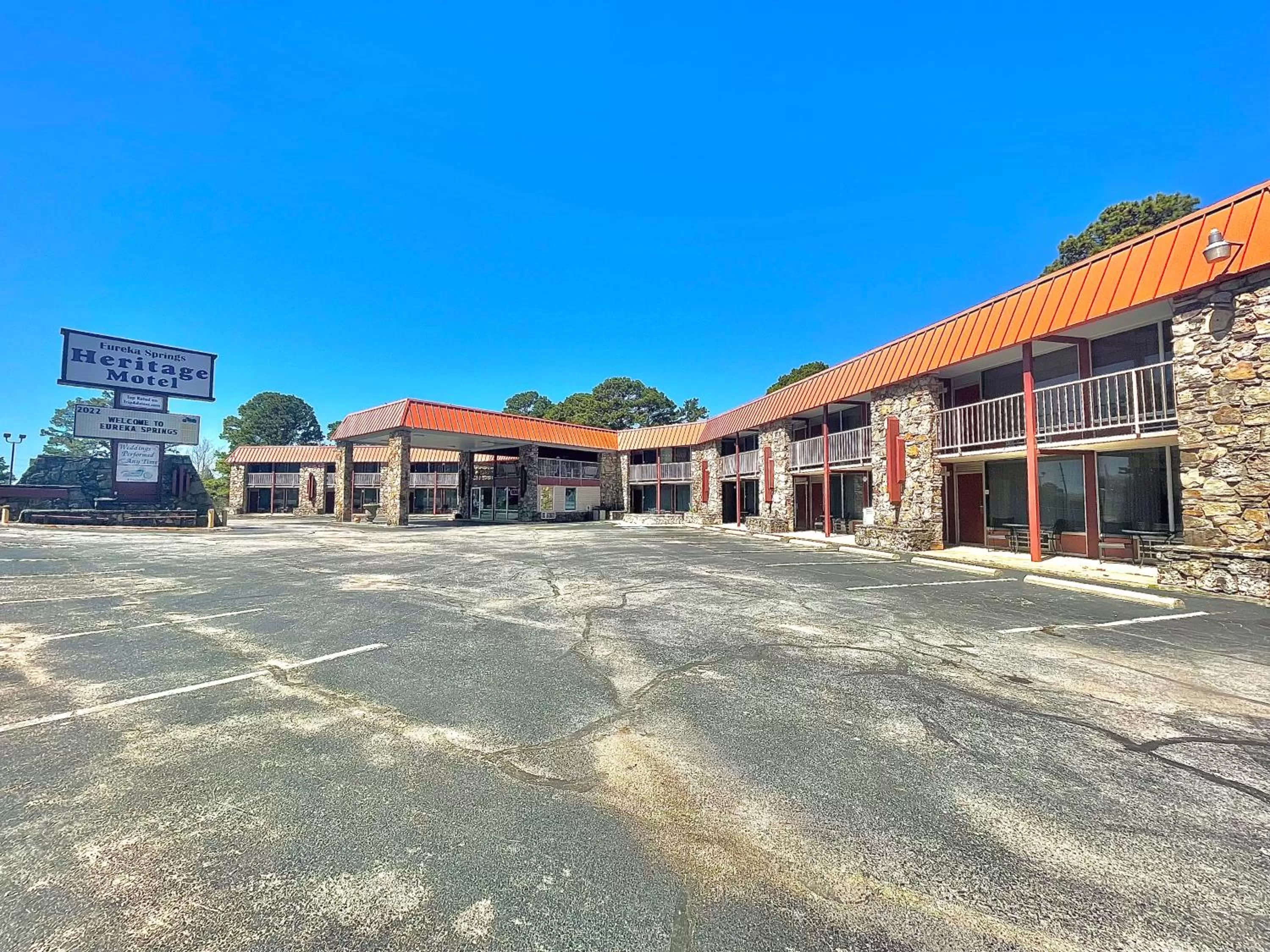 Property building in Eureka Springs Heritage Motel