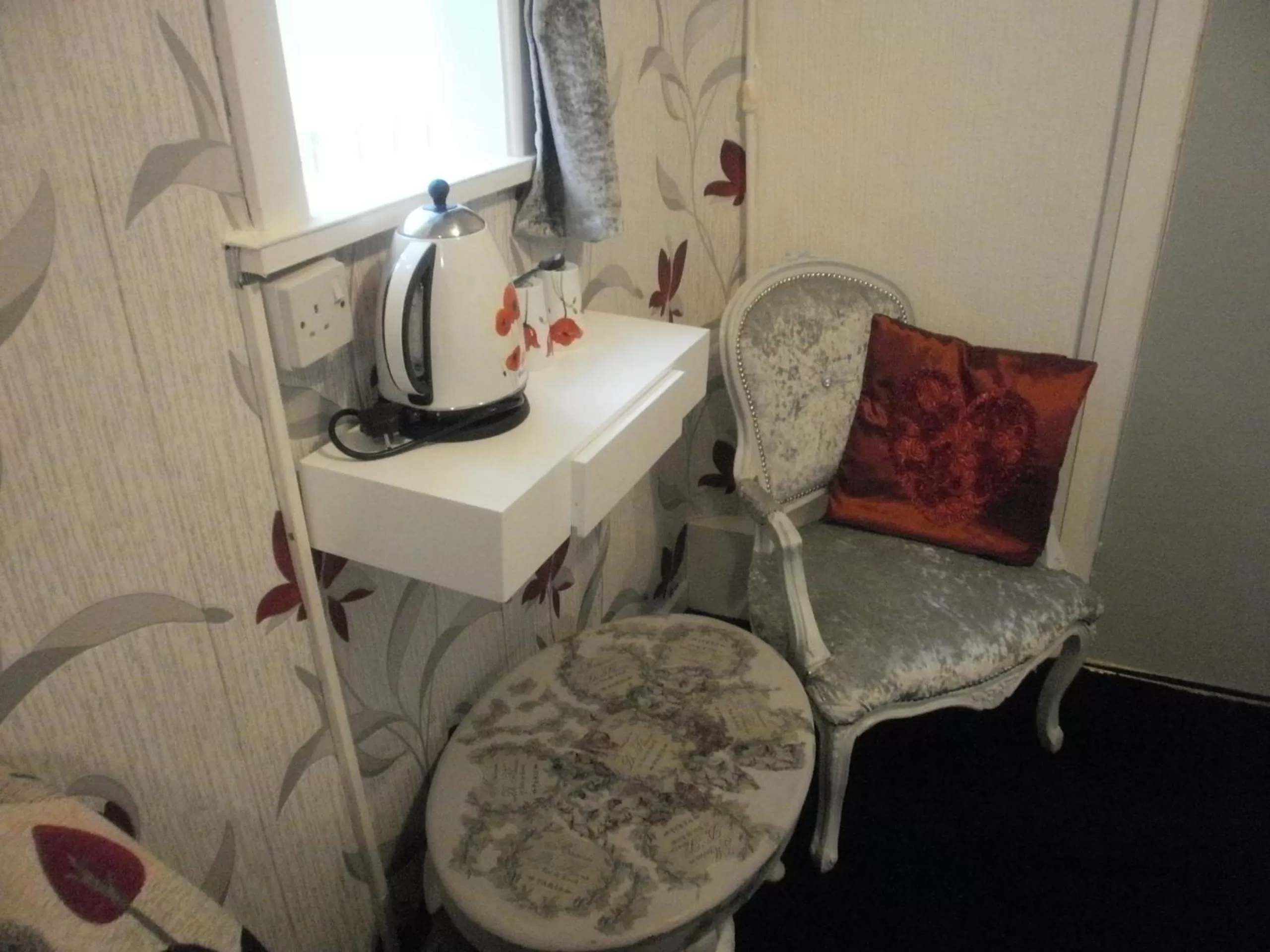 Coffee/tea facilities in The Withnell Hotel