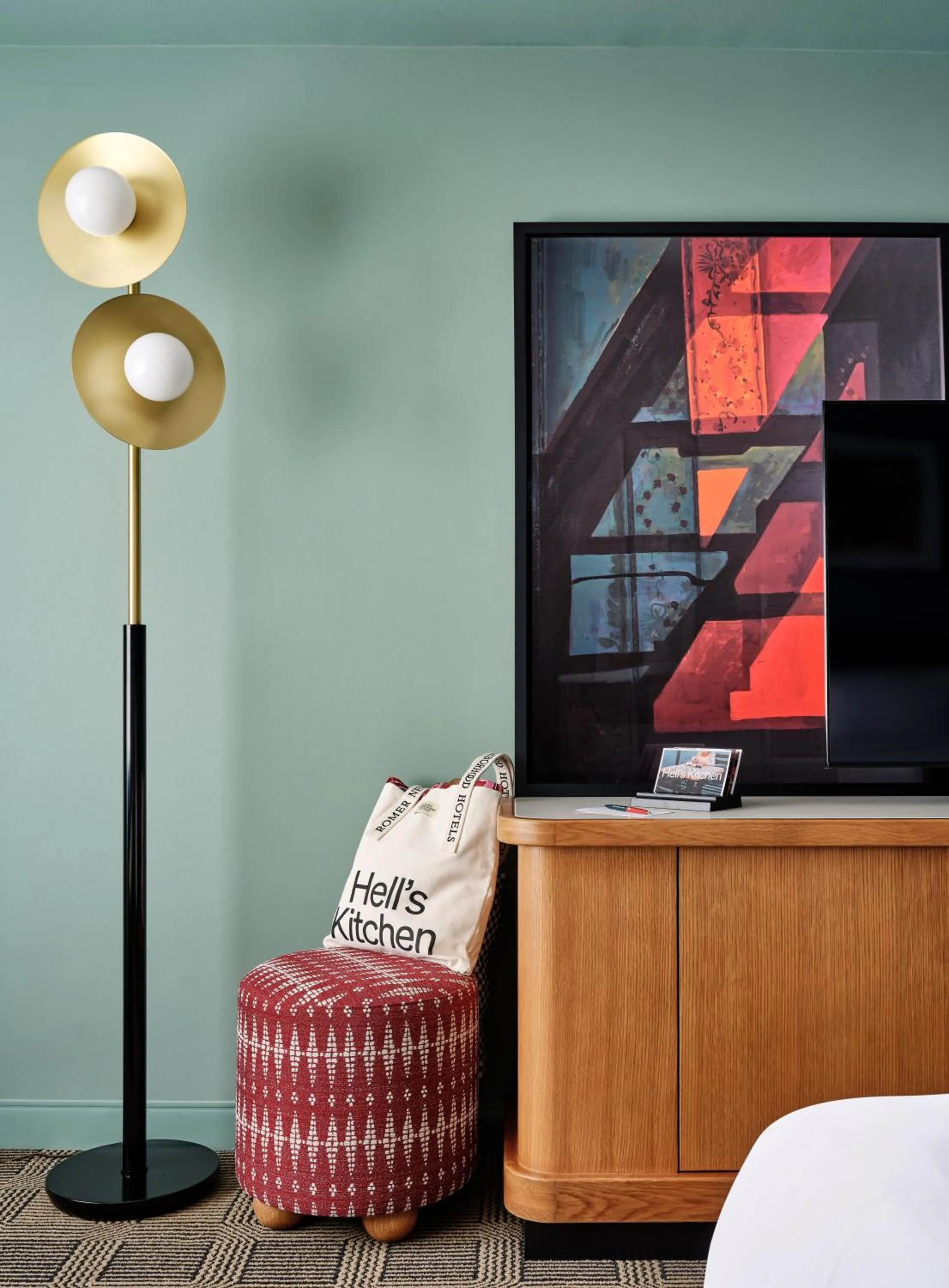 Bedroom, Bed in Romer Hell's Kitchen