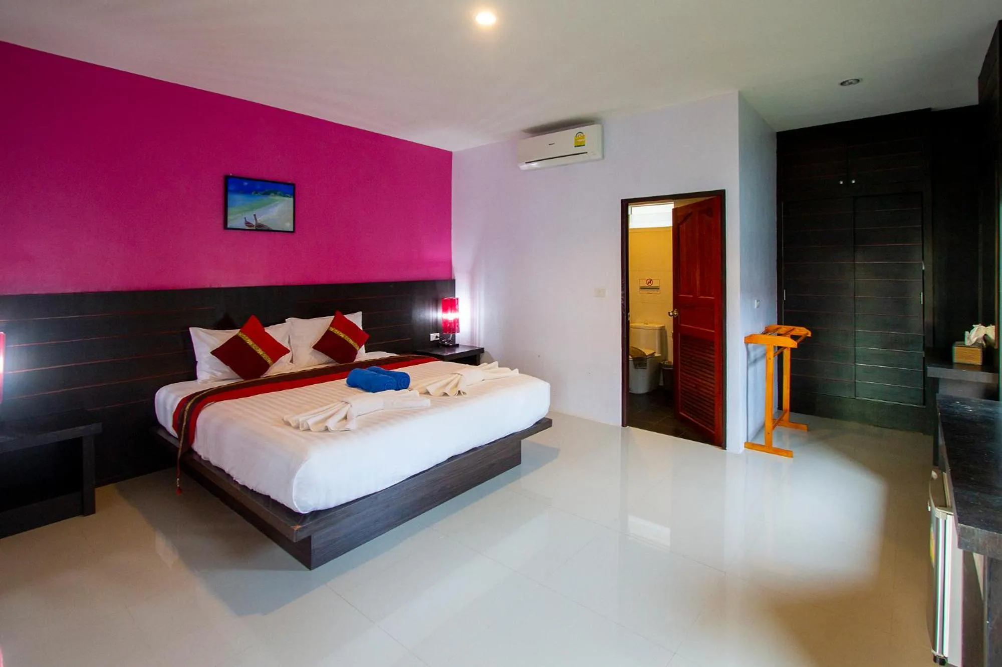 Bedroom, Bed in Lanta Lapaya Resort