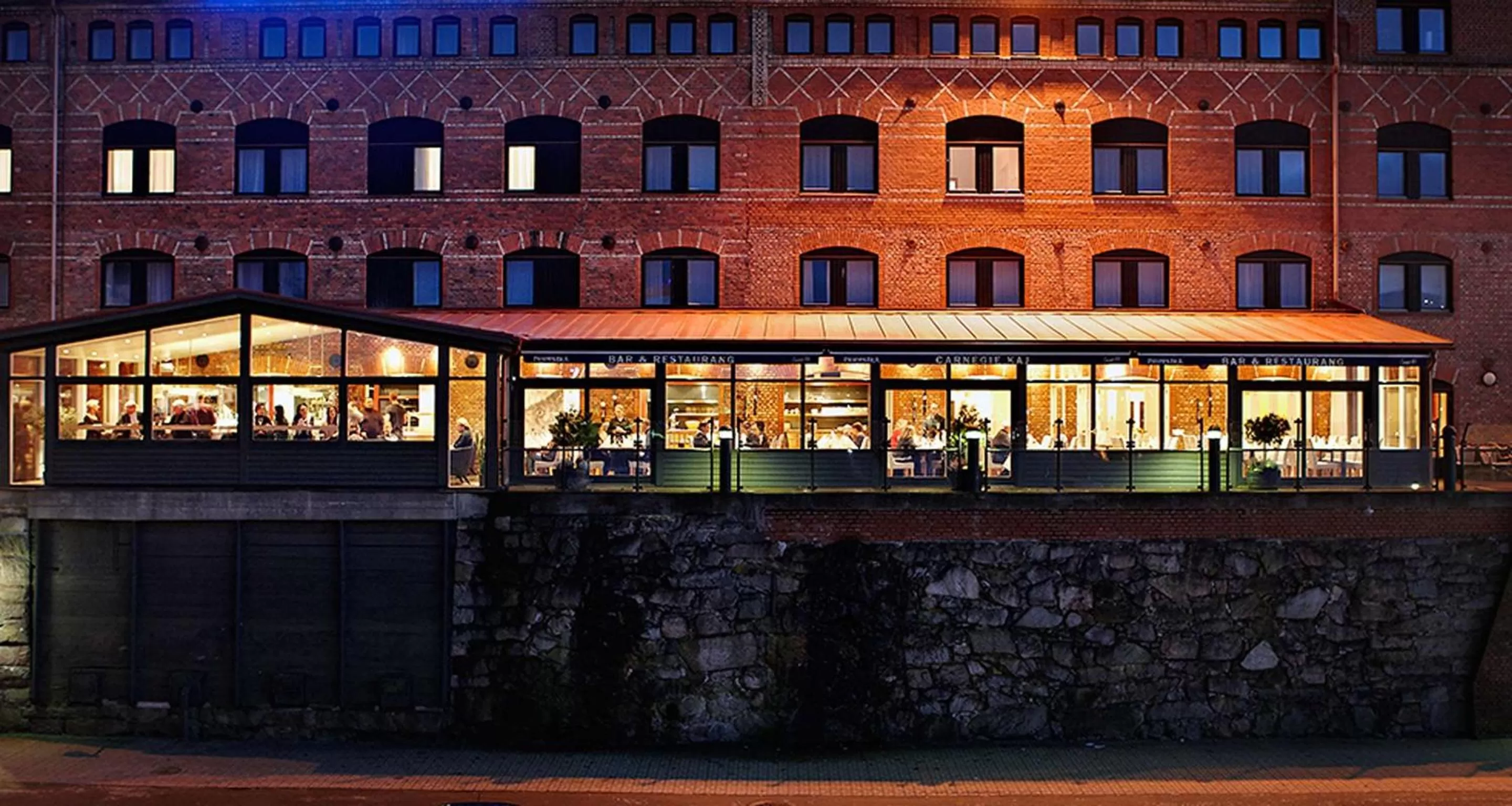 Restaurant/places to eat in Quality Hotel Waterfront