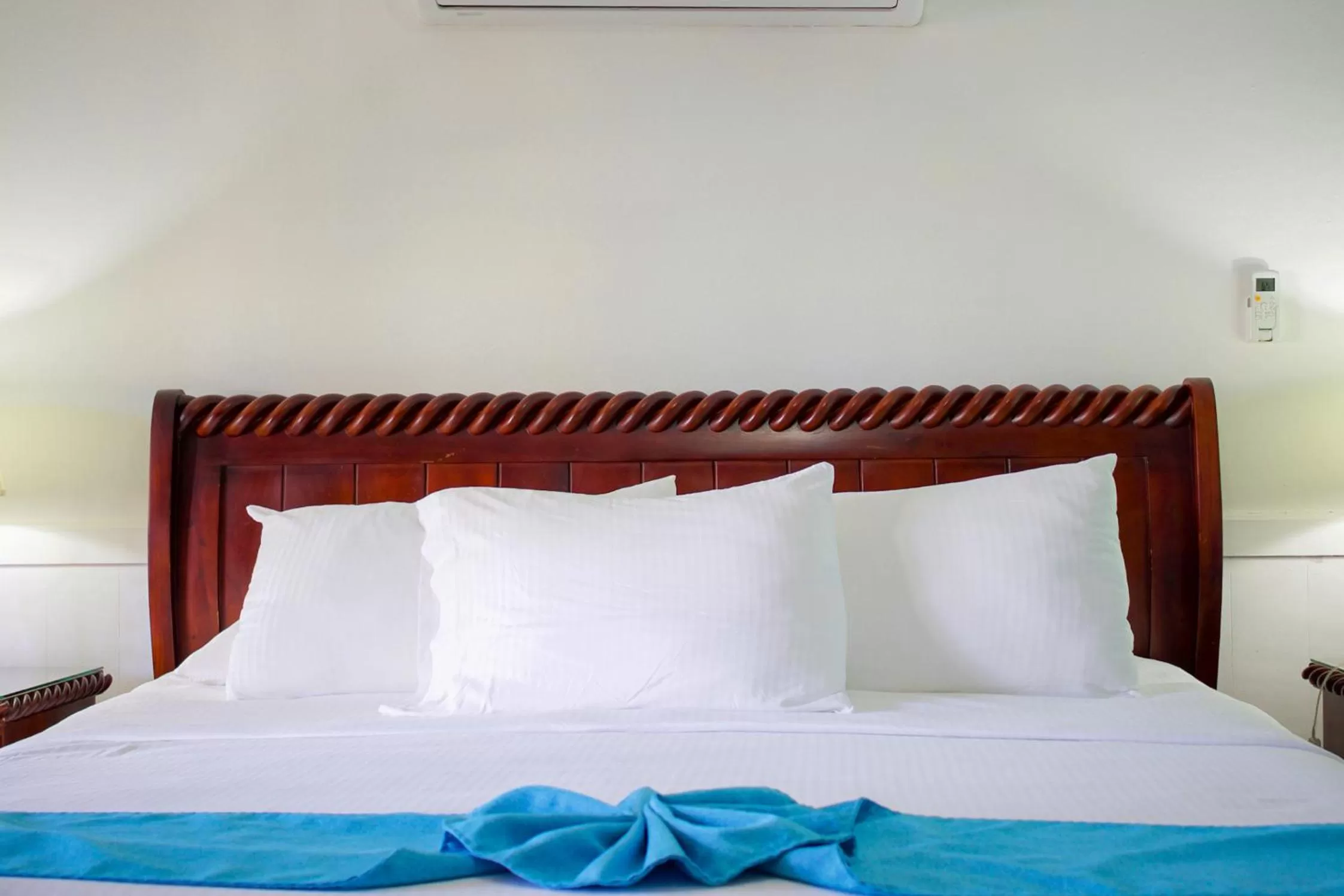 Bed in Hotel Victoriano