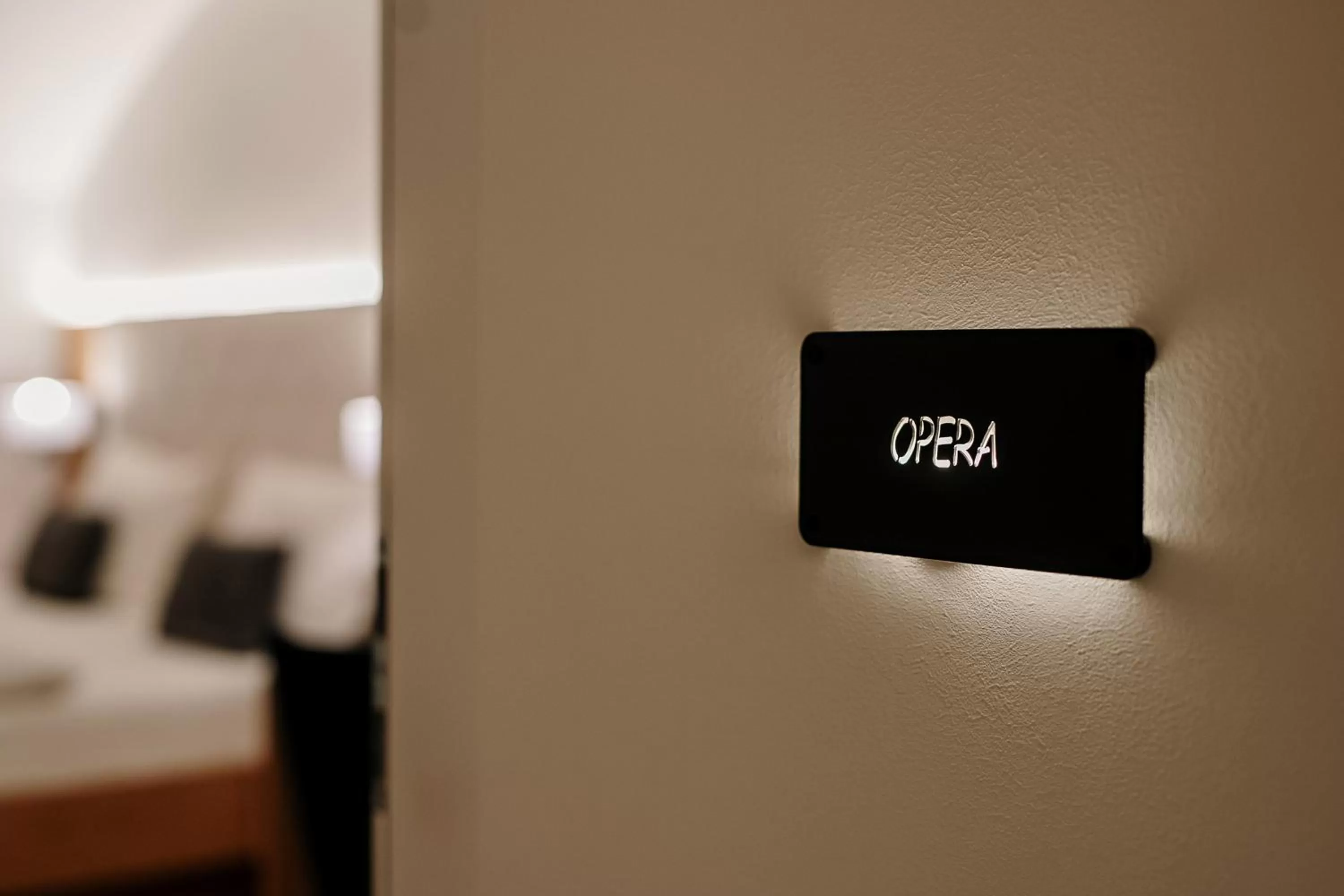 Other, Bed in Operna klet Ljubljana