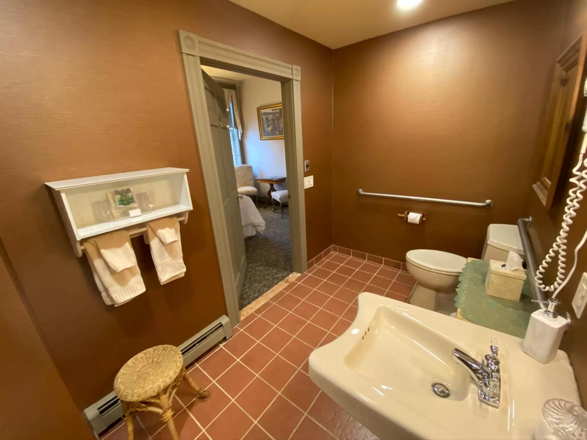 Toilet in Chambery Inn