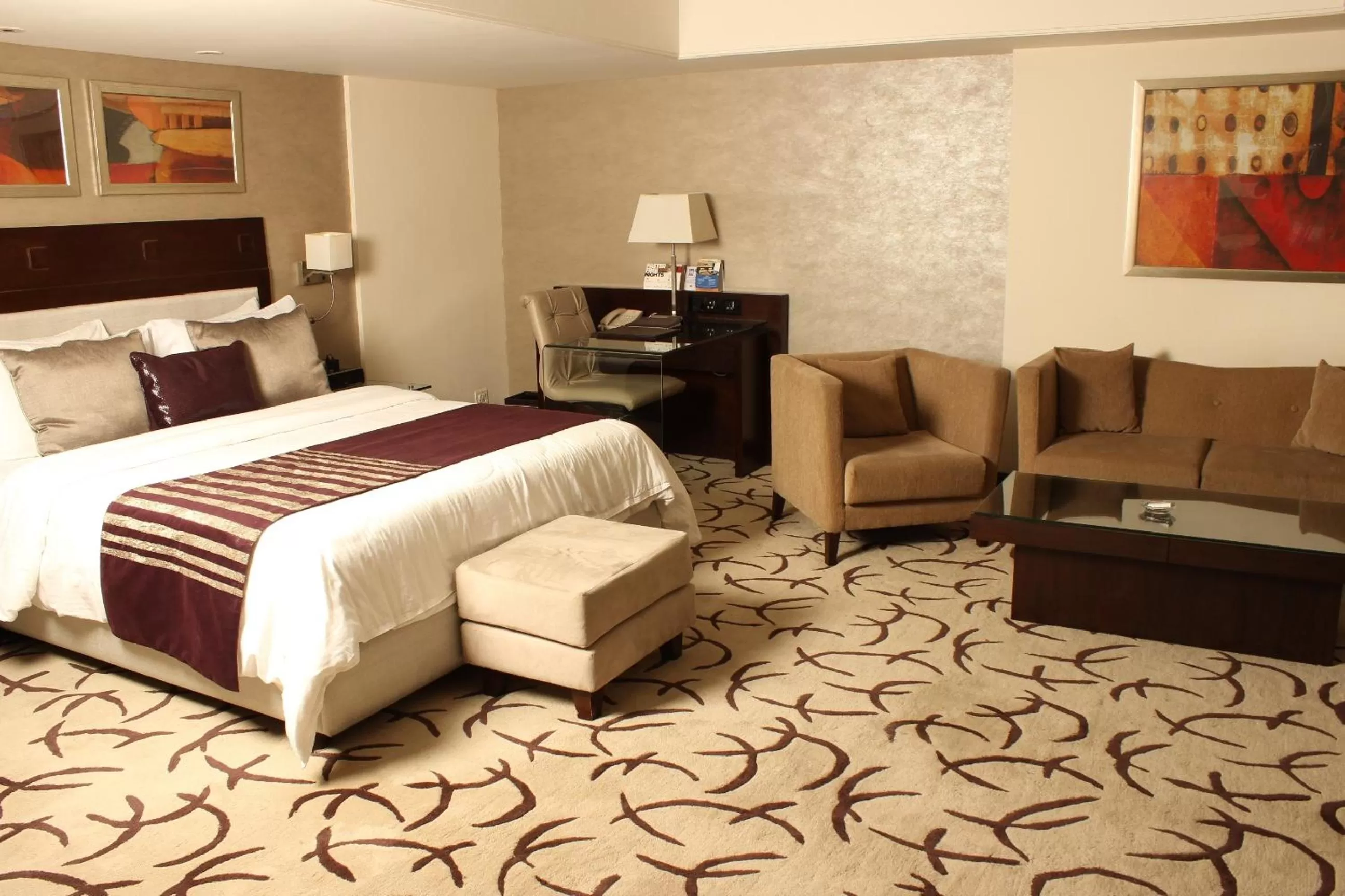 Photo of the whole room, Bed in Fortune Park, Ahmedabad - Member ITC Hotels' Group
